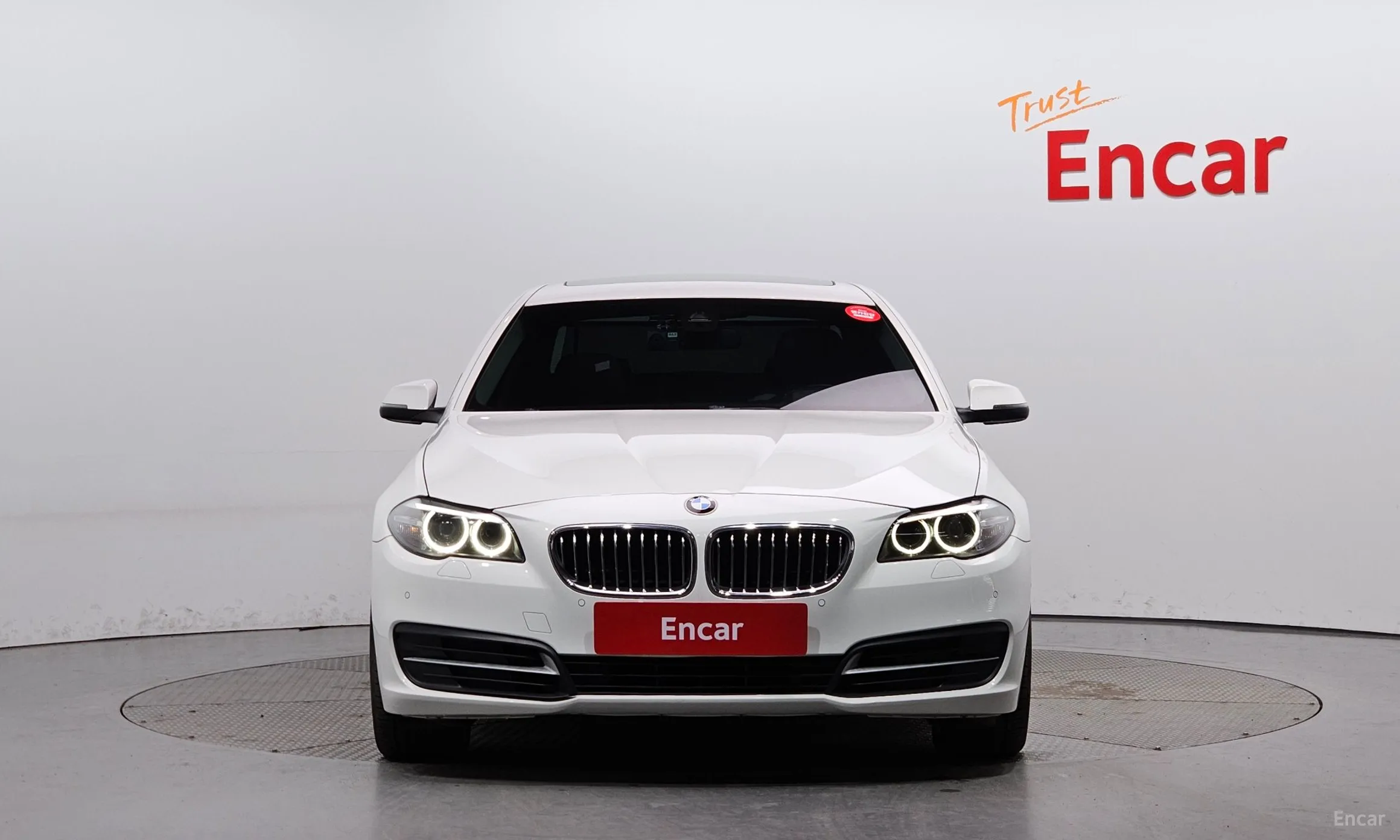 BMW 5 Series (F10) превью 2