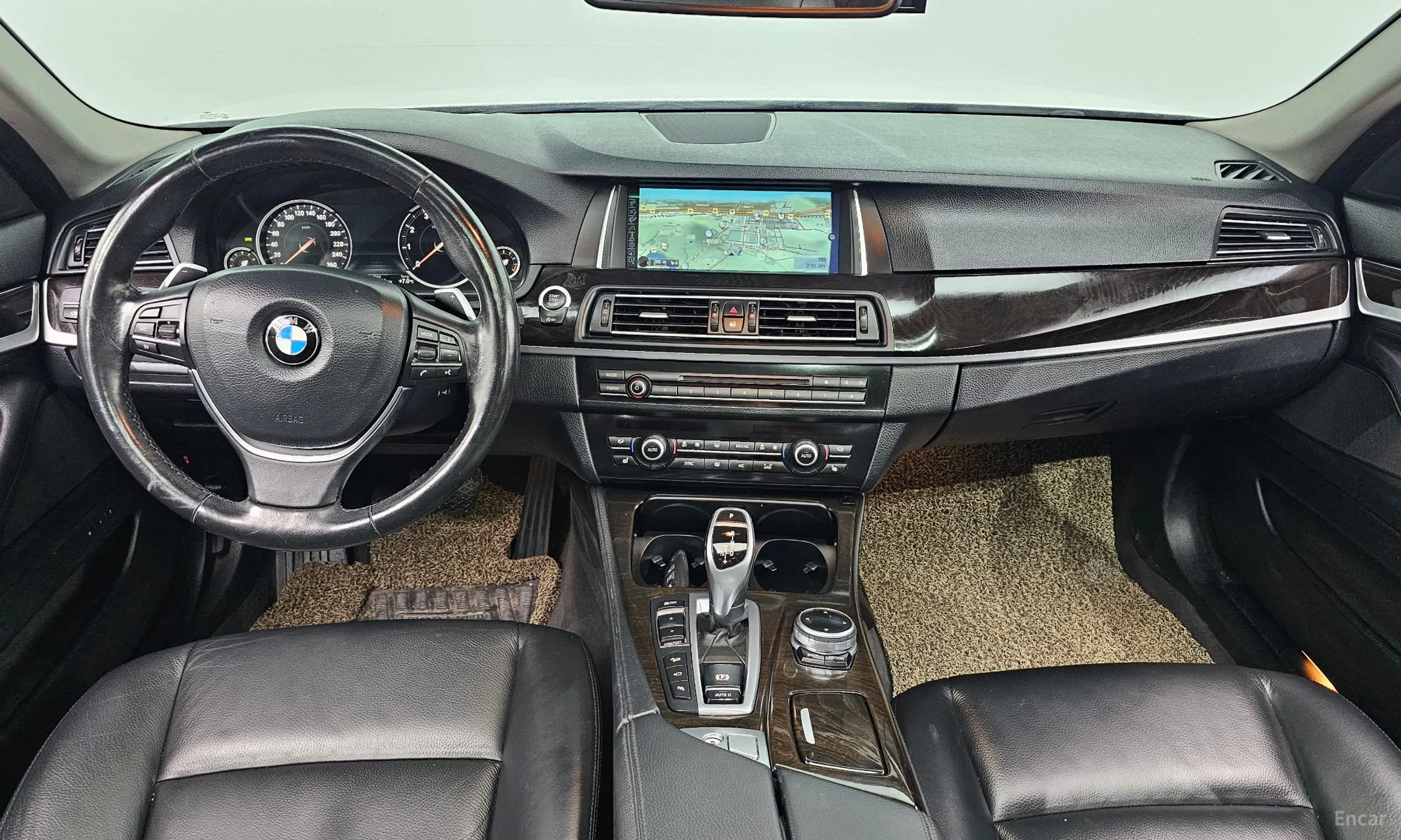 BMW 5 Series (F10) превью 4