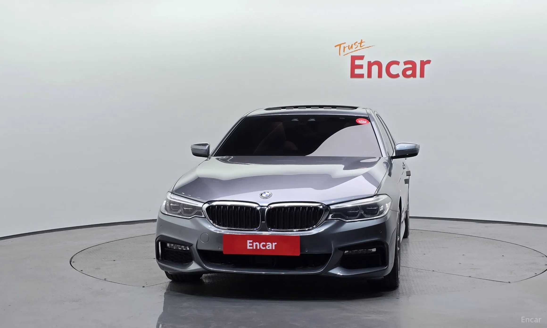BMW 5 Series (G30) превью 2