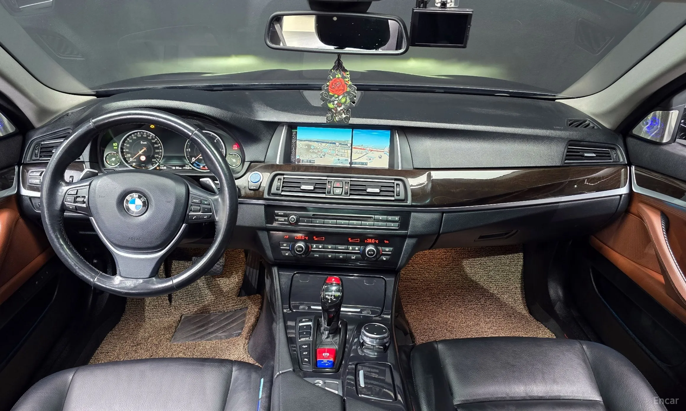 BMW 5 Series (F10) превью 4