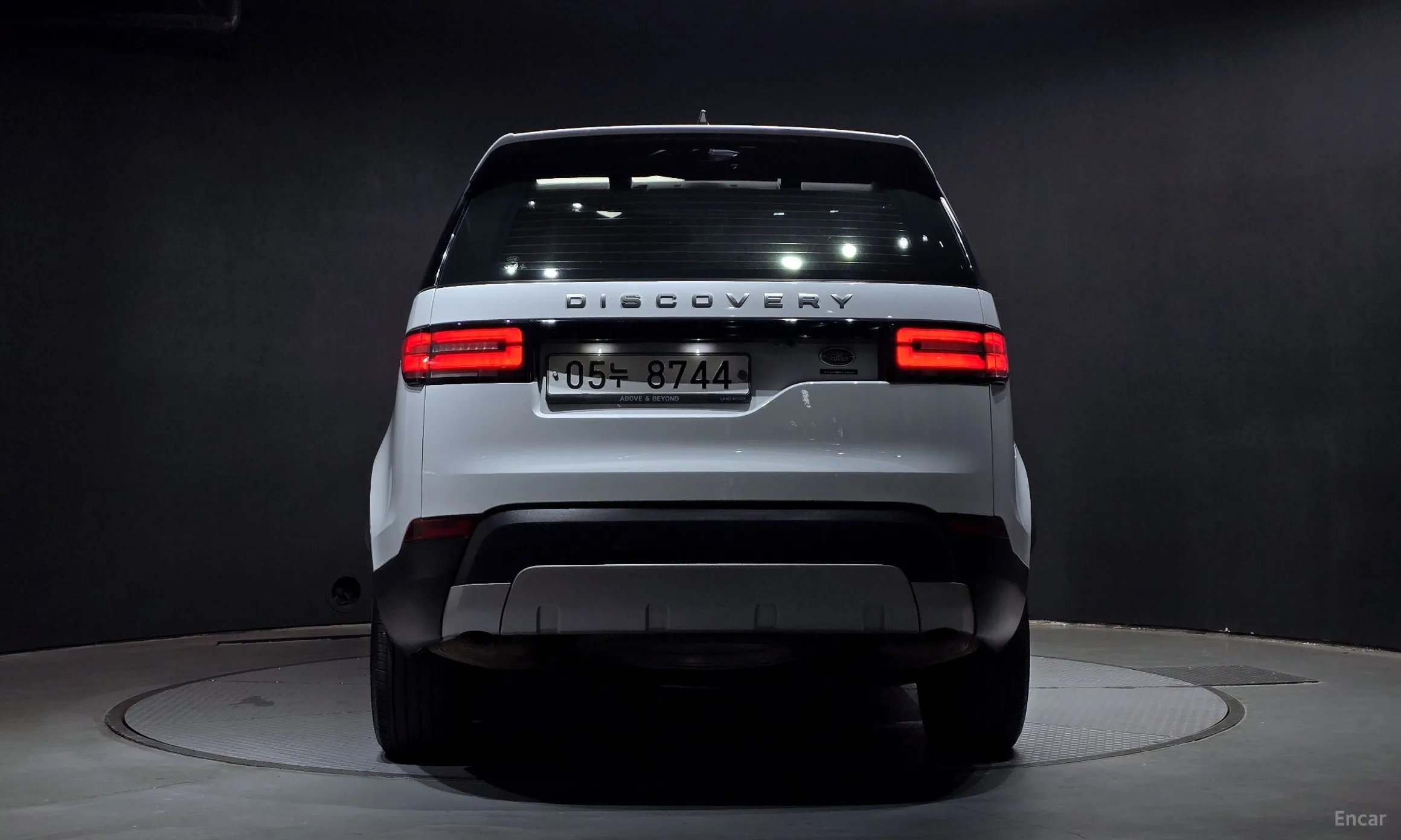 Land Rover Discovery 5 превью 3