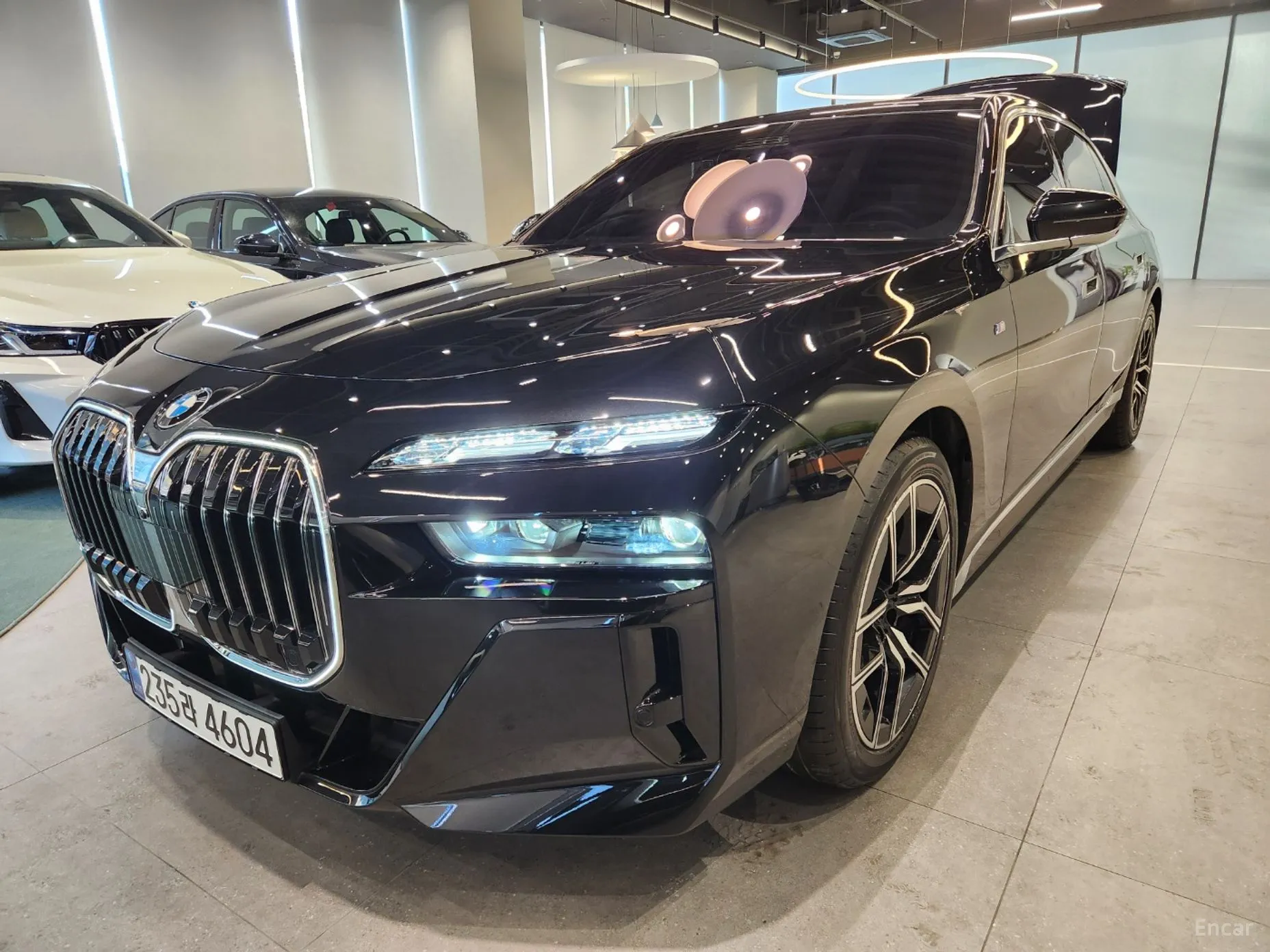BMW 7 Series (G70) превью 2