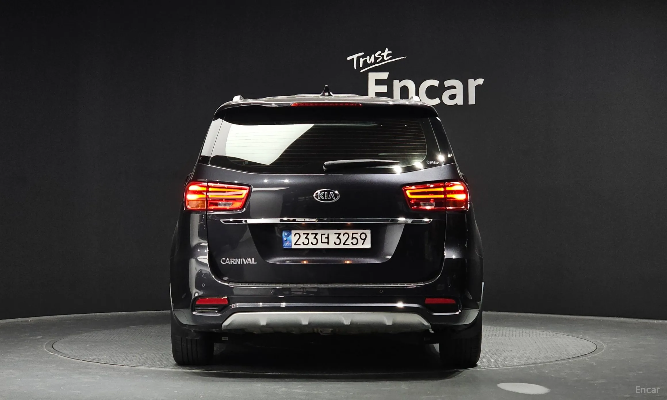 Kia Carnival превью 3