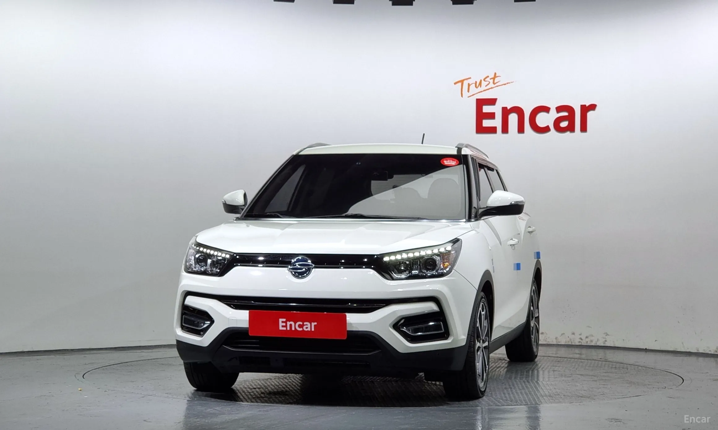 KG Mobility (SsangYong) Tivoli Armor превью 2