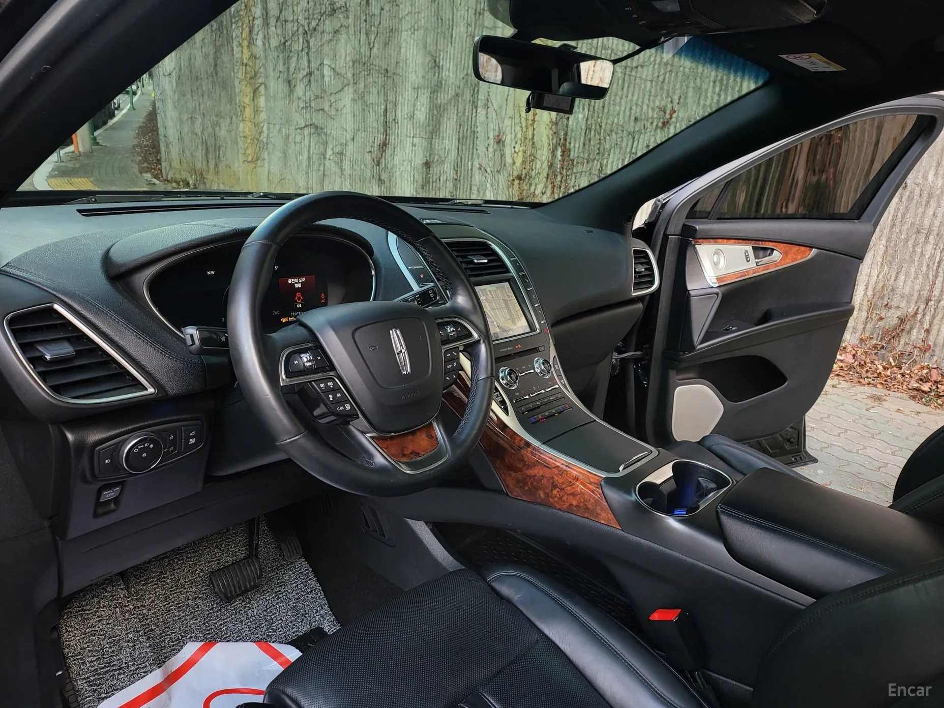 Lincoln Nautilus Gen 1 превью 7