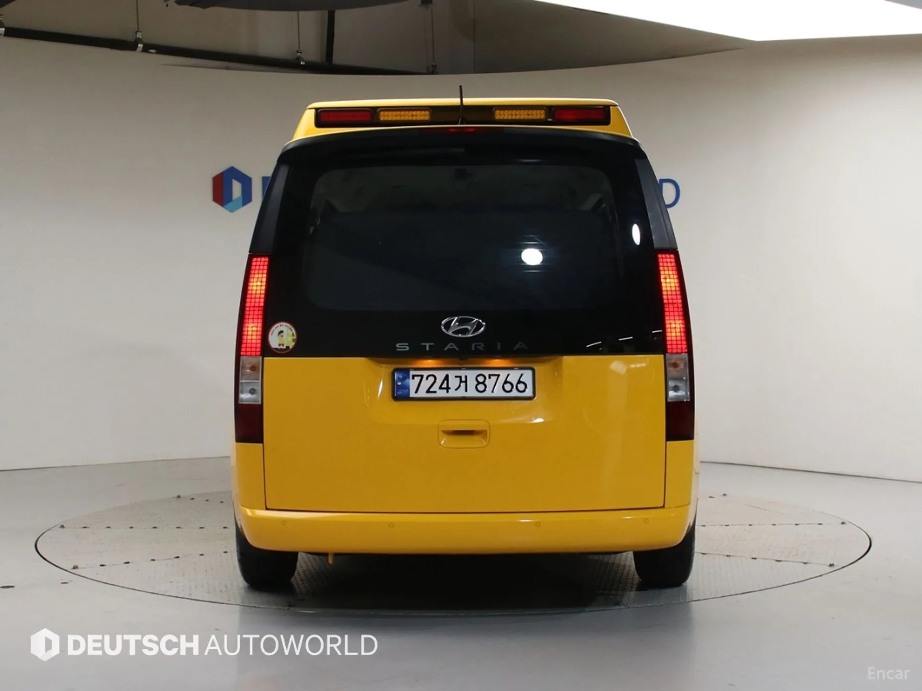 Hyundai Staria превью 3