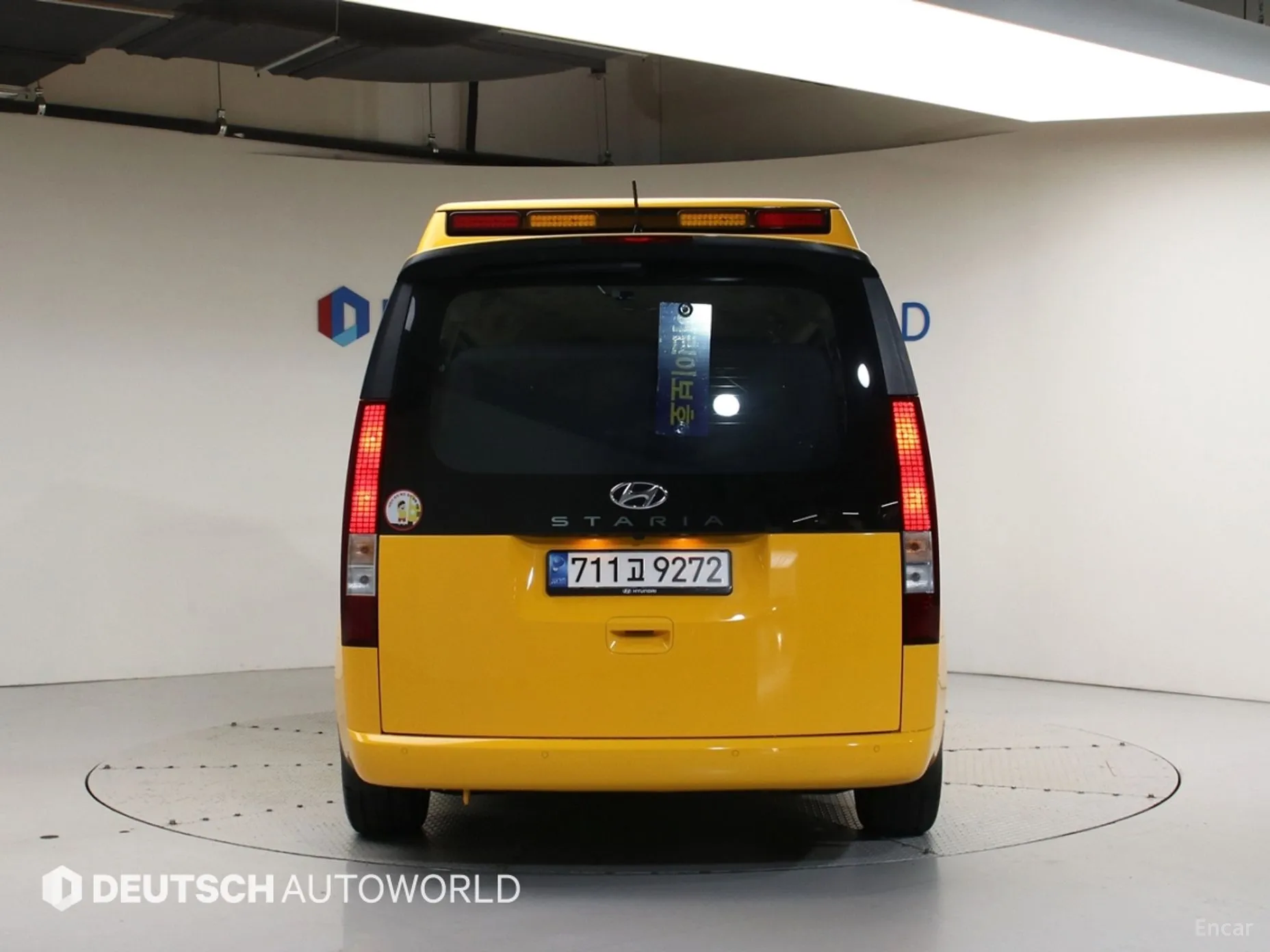 Hyundai Staria превью 3