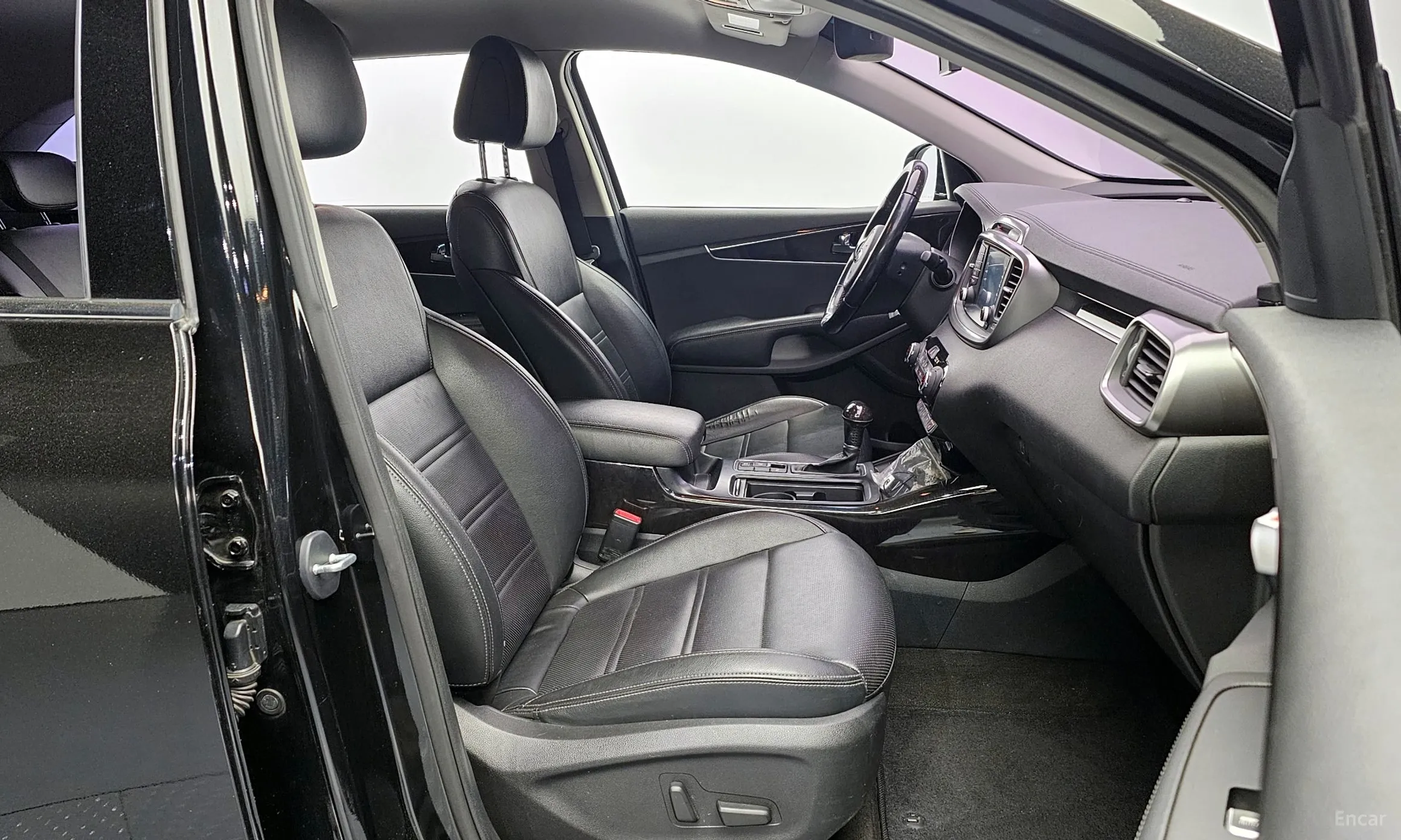 Kia Sorento превью 10