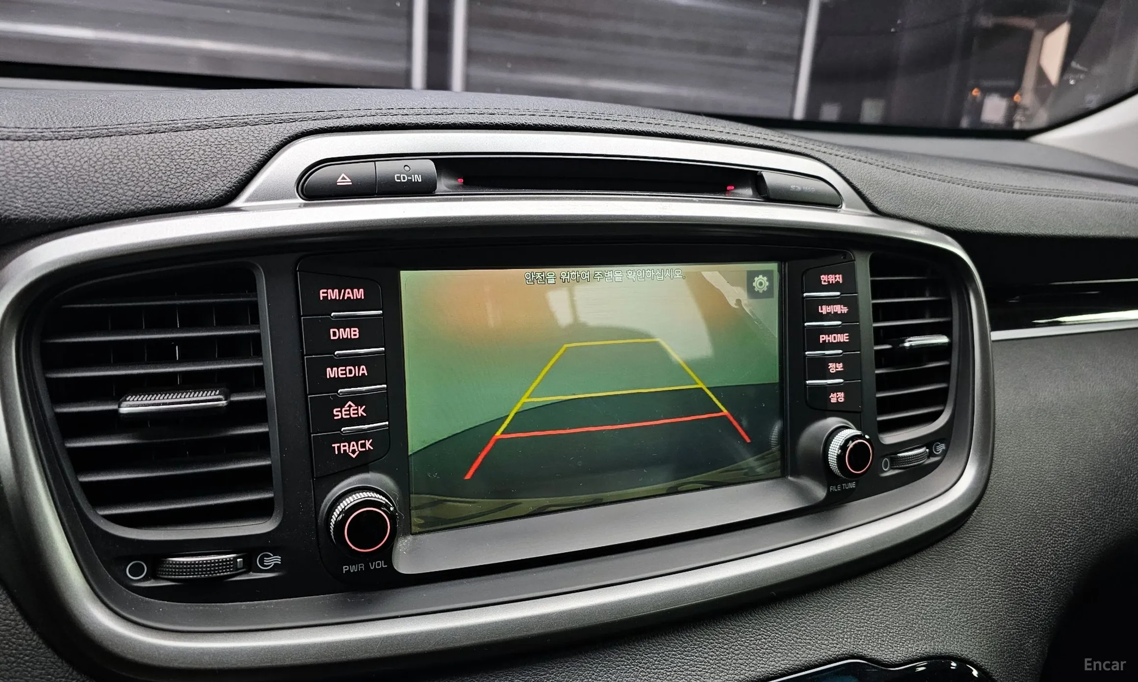 Kia Sorento превью 15