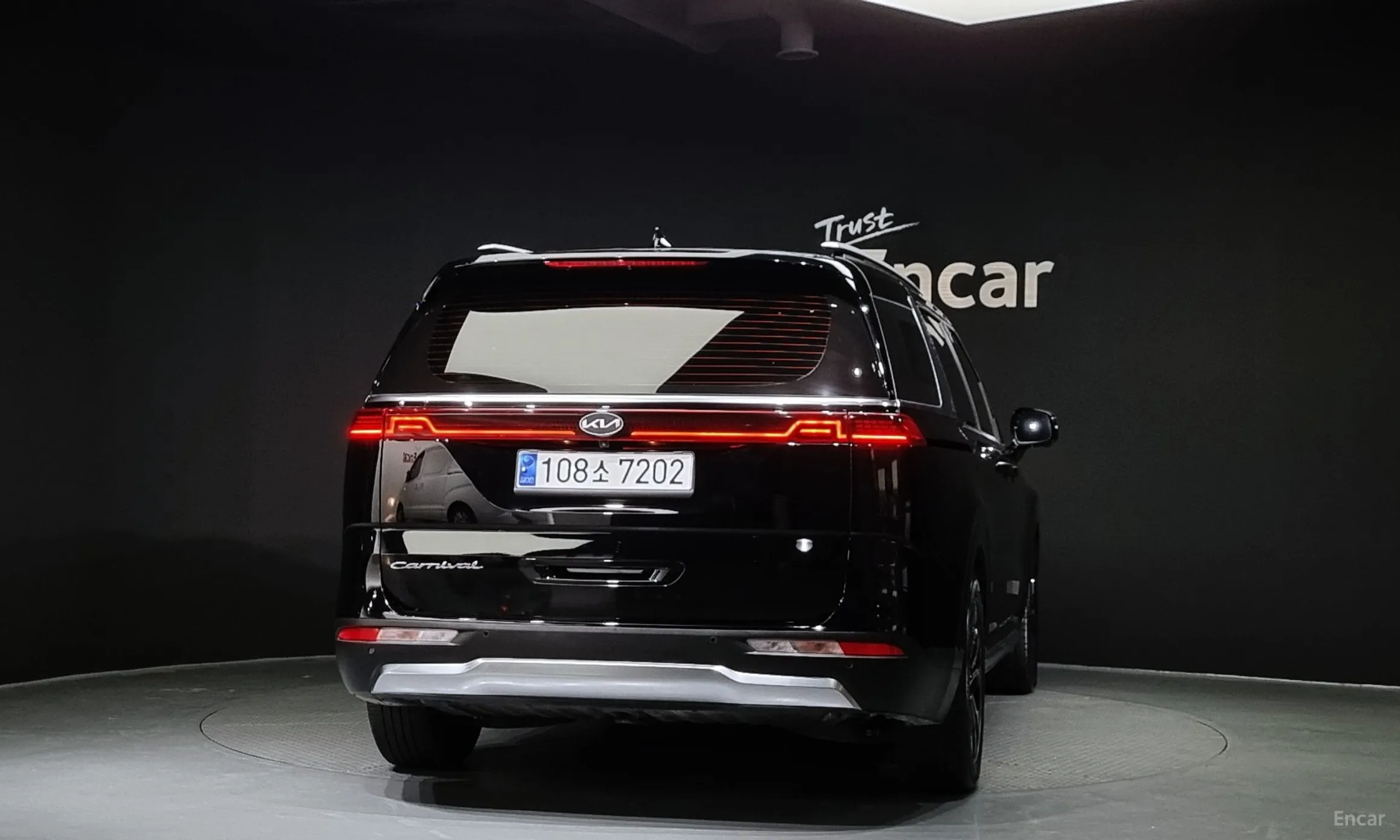 Kia Carnival Gen 4 превью 3