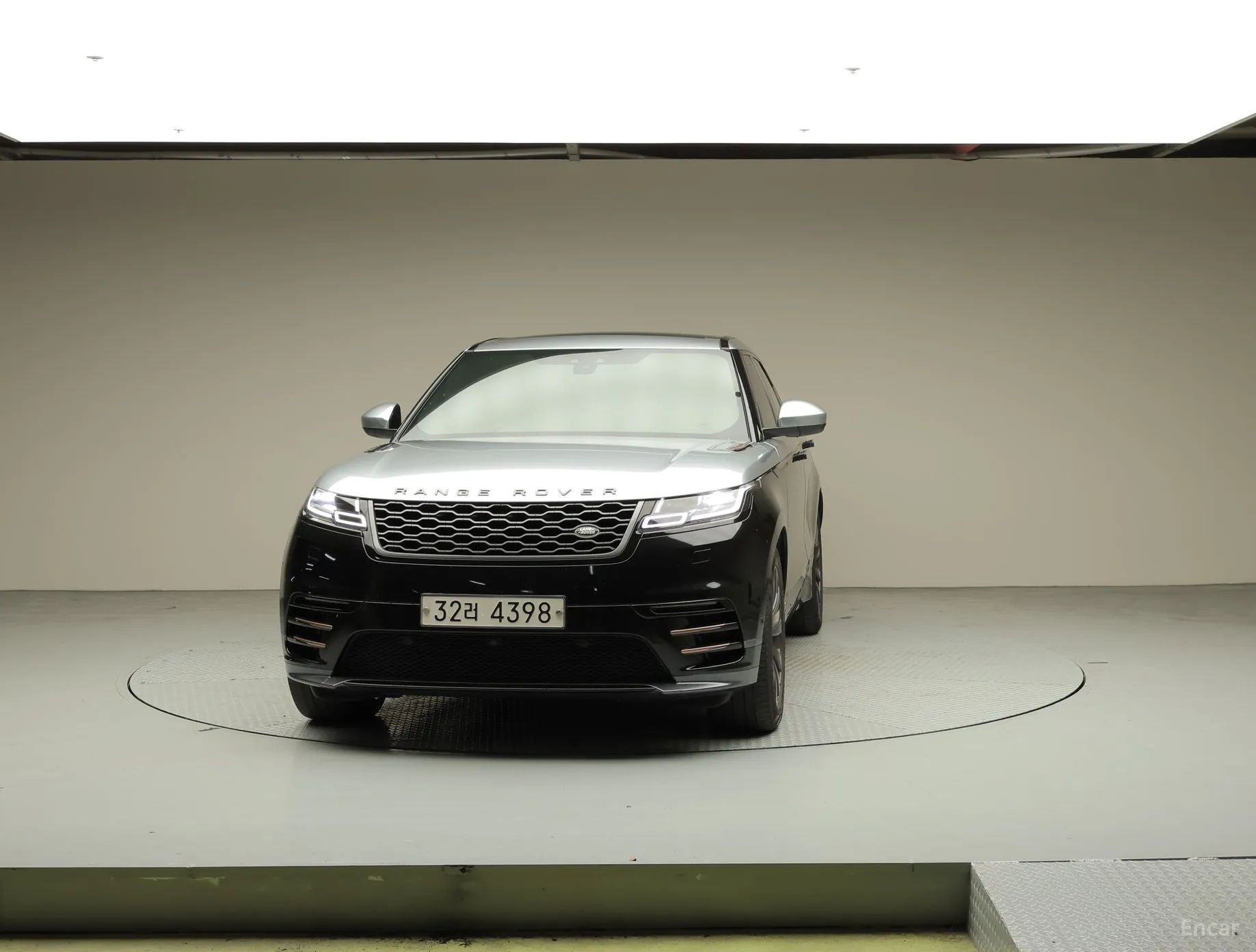 Land Rover Range Rover Bella