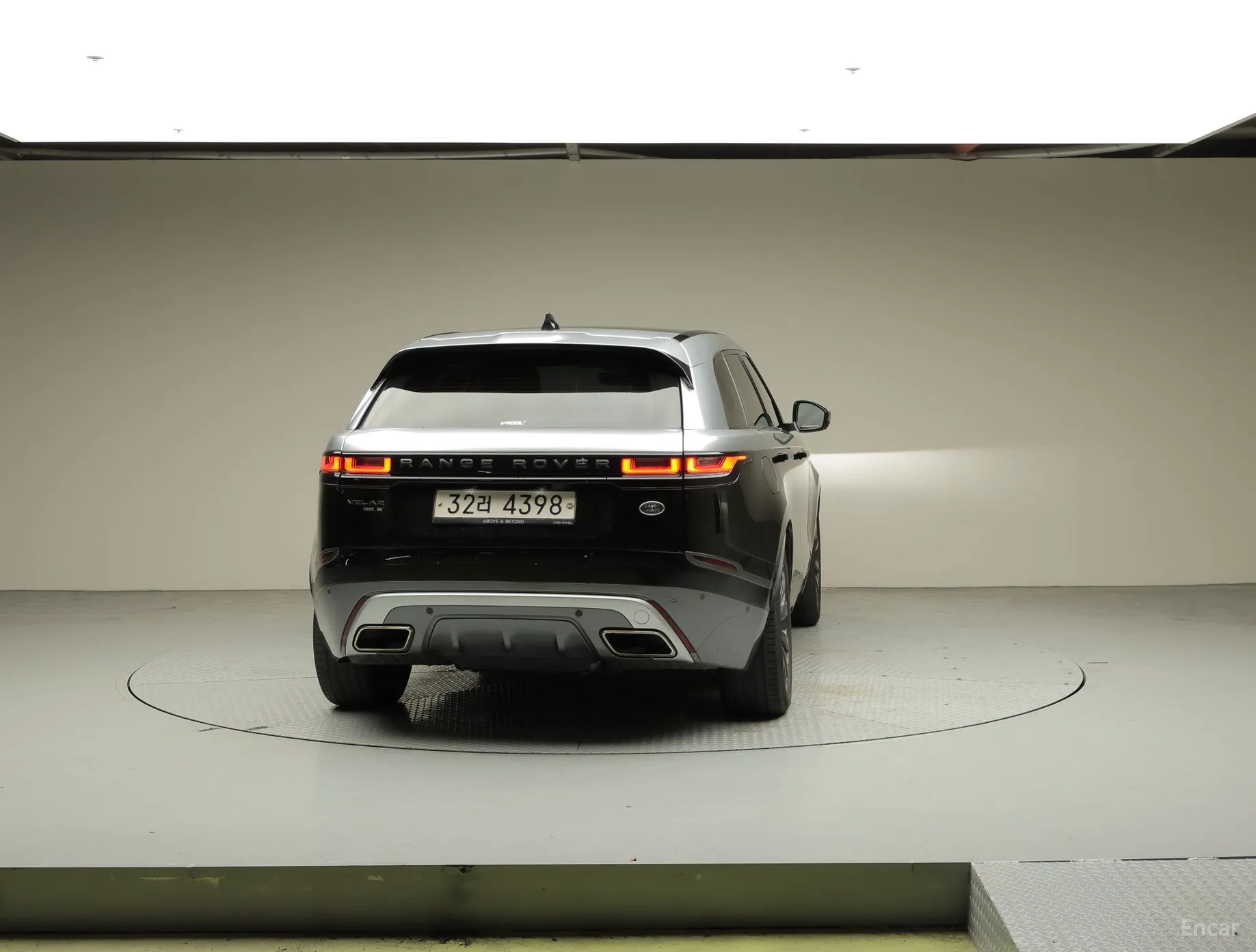 Land Rover Range Rover Bella превью 3
