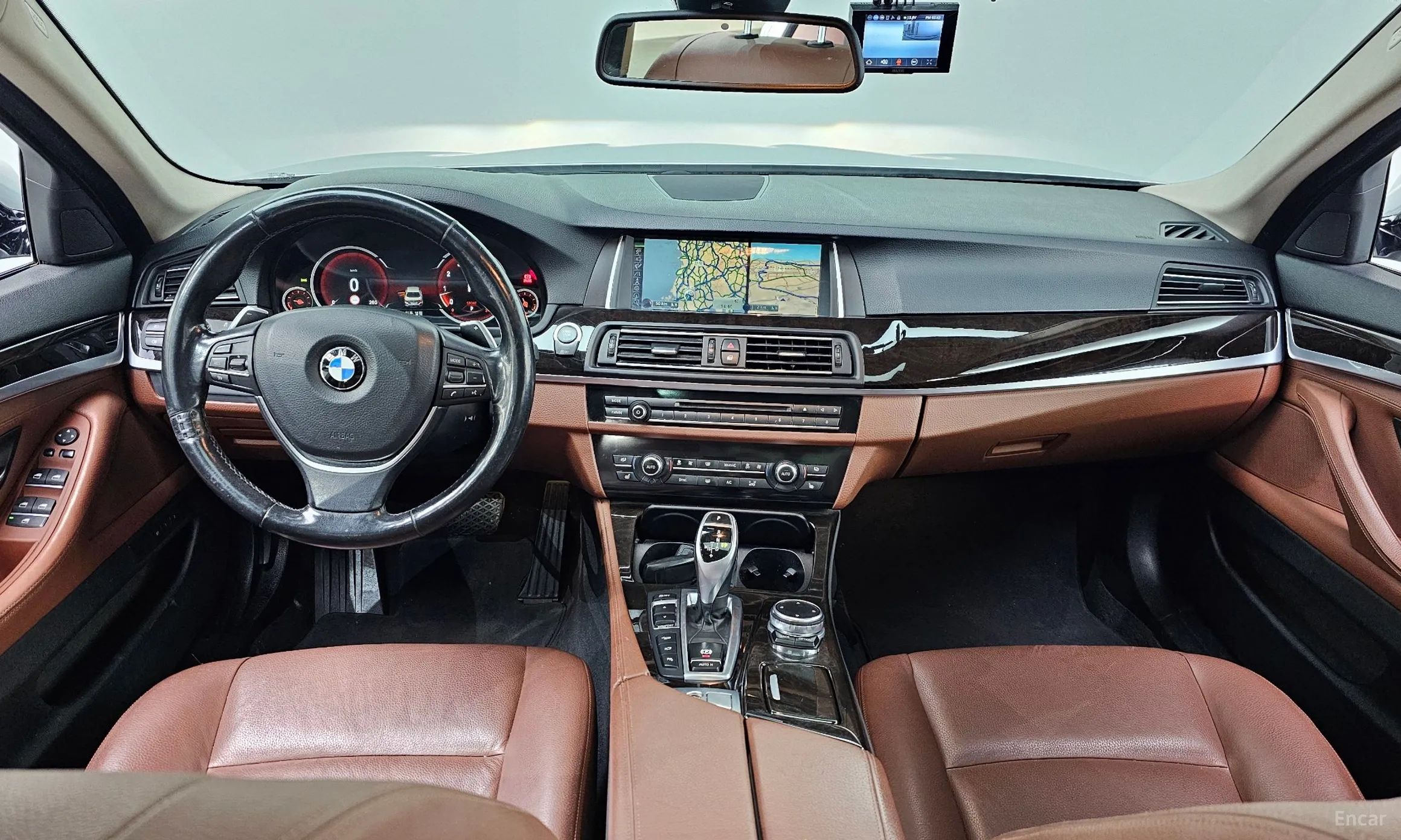 BMW 5 Series (F10) превью 4