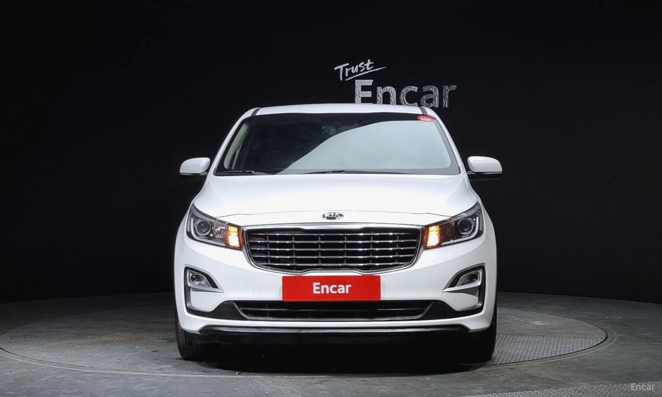 Kia Carnival превью 2