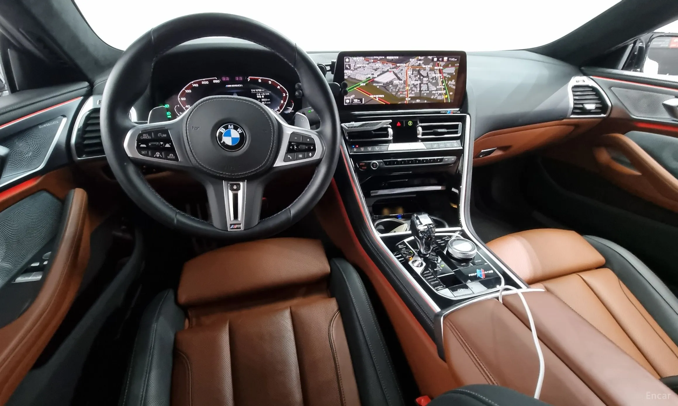 BMW 8-series (G15) превью 4