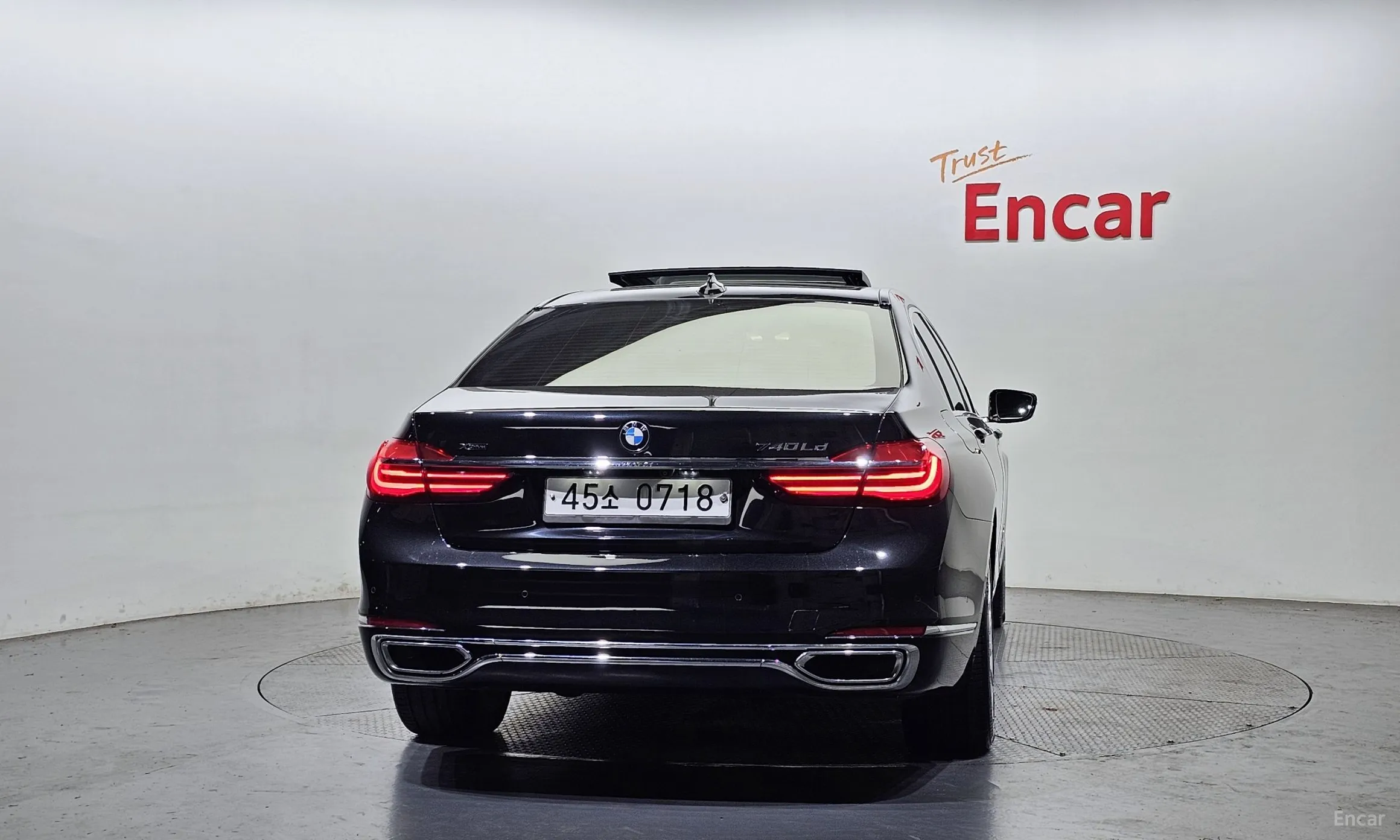 BMW 7 Series (G11) превью 3