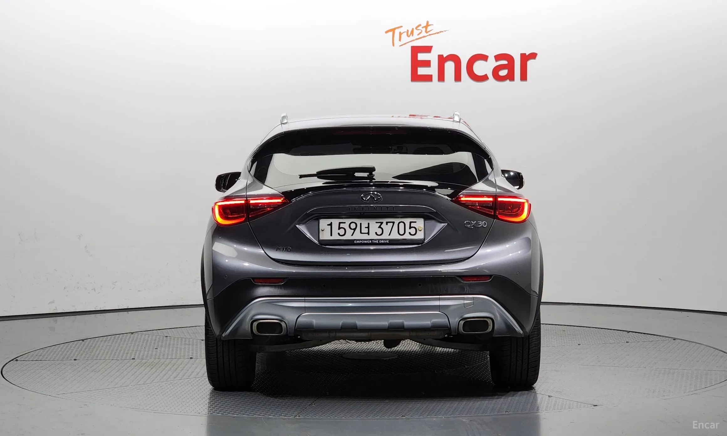 Infiniti QX30 превью 4
