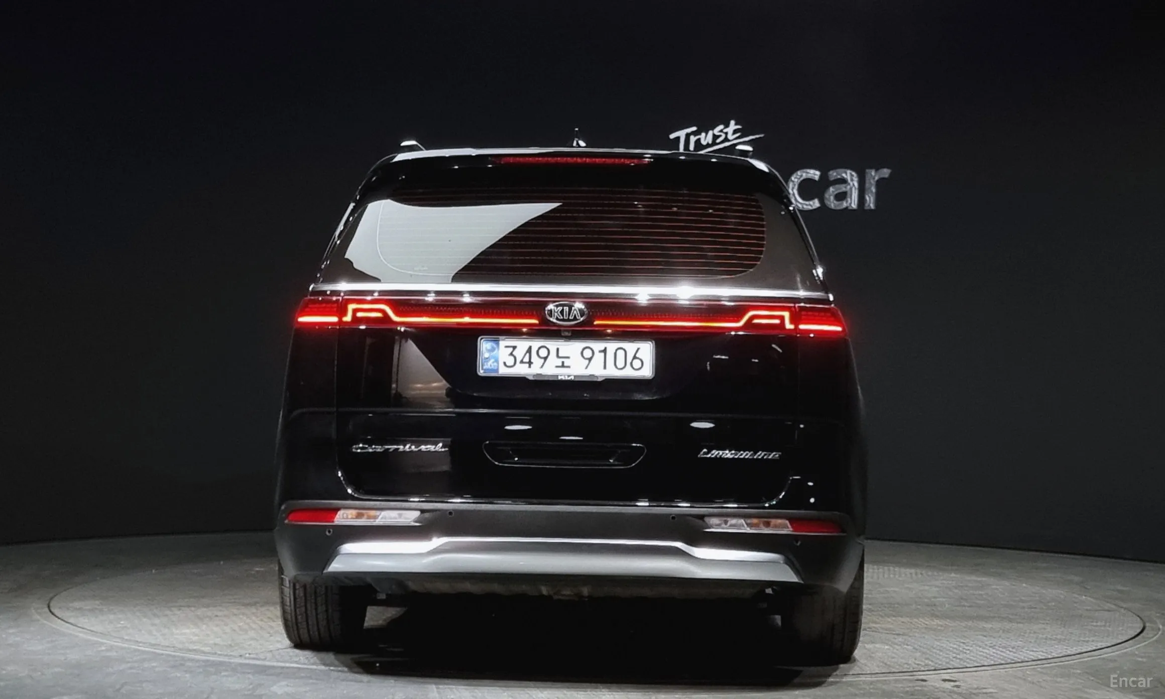 Kia Carnival Gen 4 превью 3