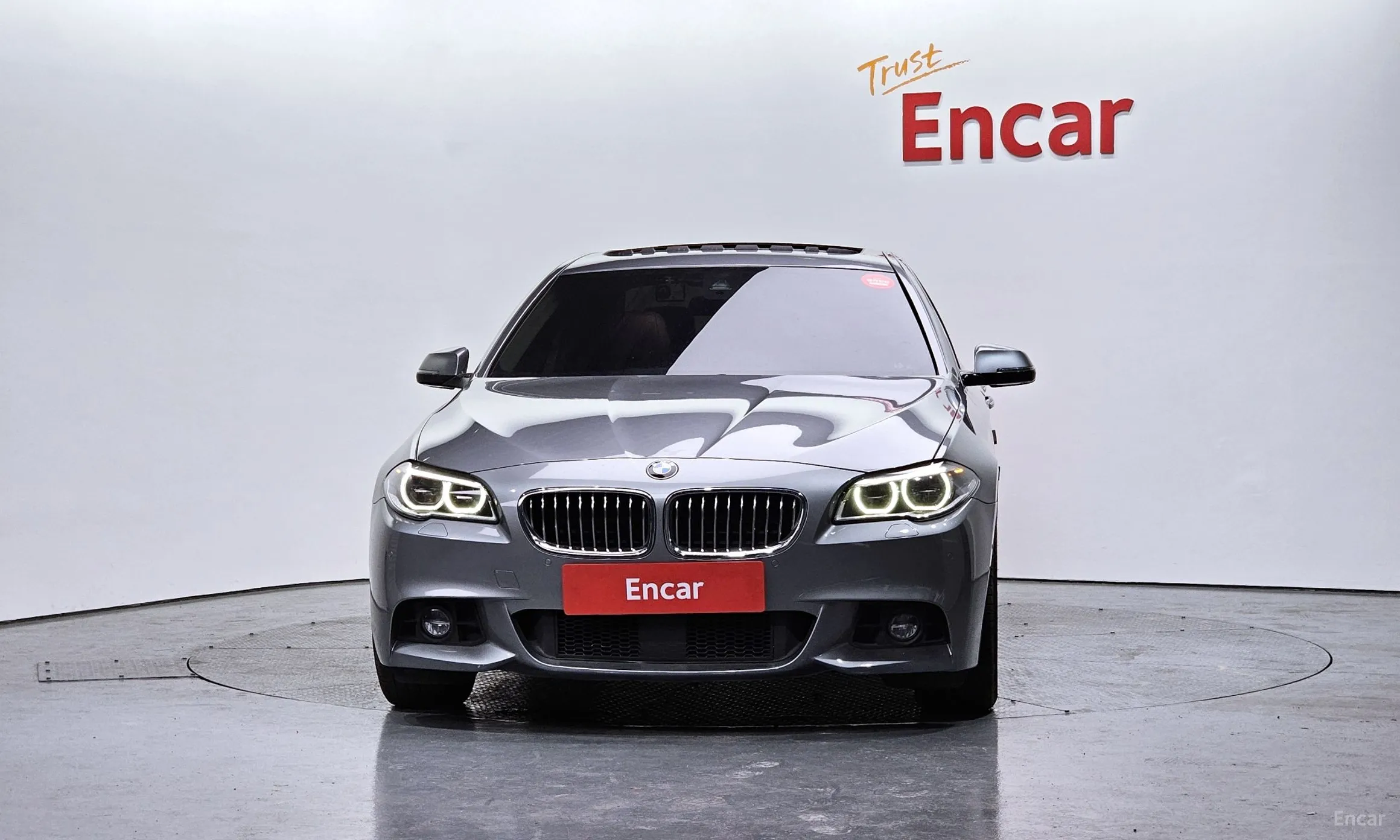 BMW 5 Series (F10) превью 2