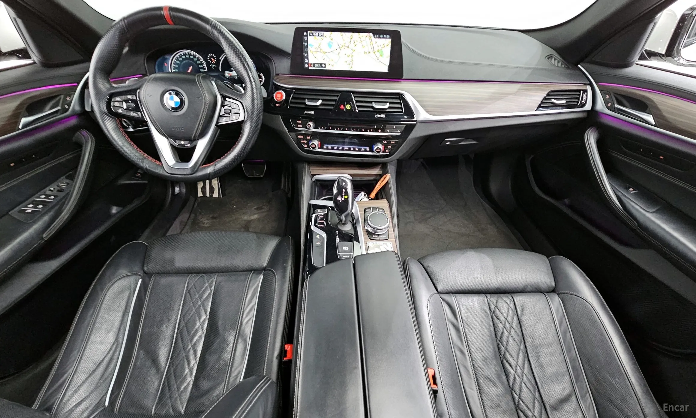 BMW 5 Series (G30) превью 4