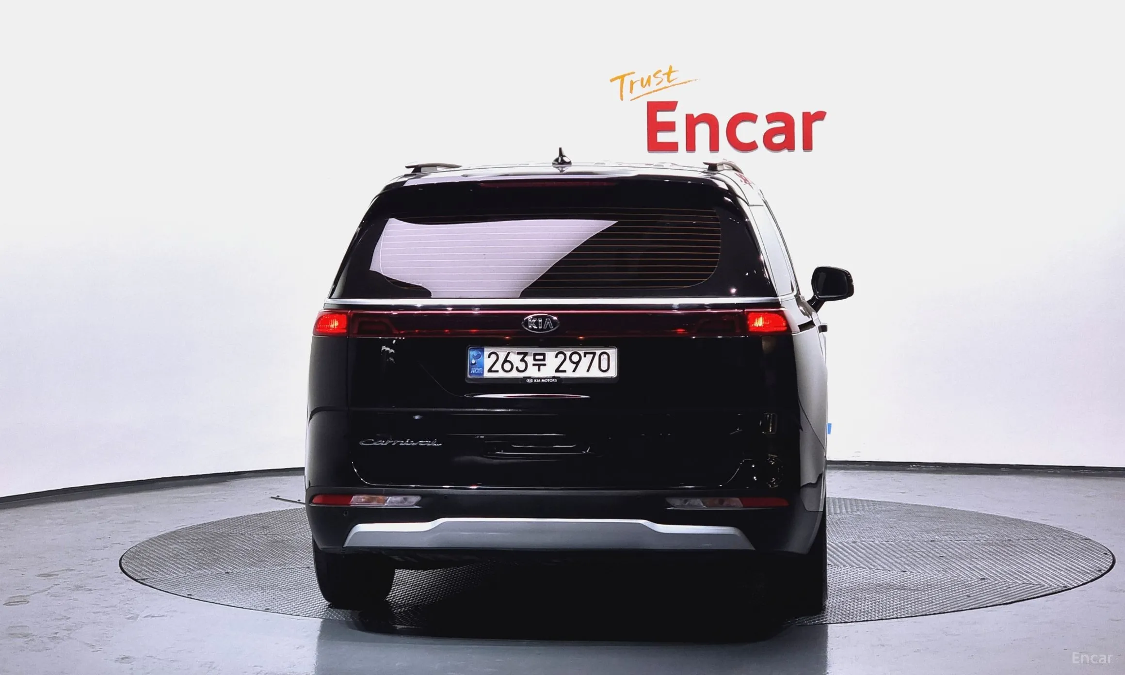 Kia Carnival Gen 4 превью 3