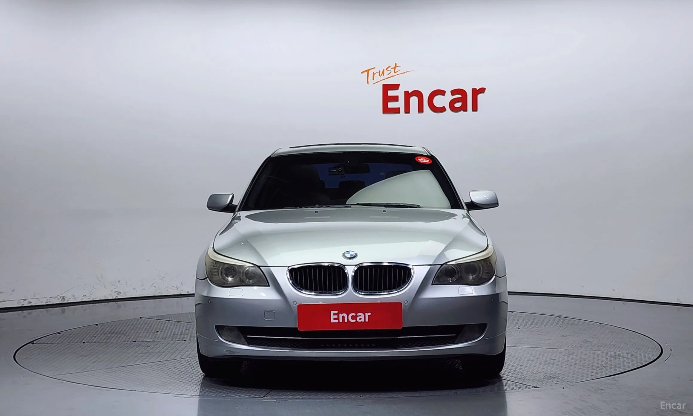 BMW 5 Series (E60) превью 2