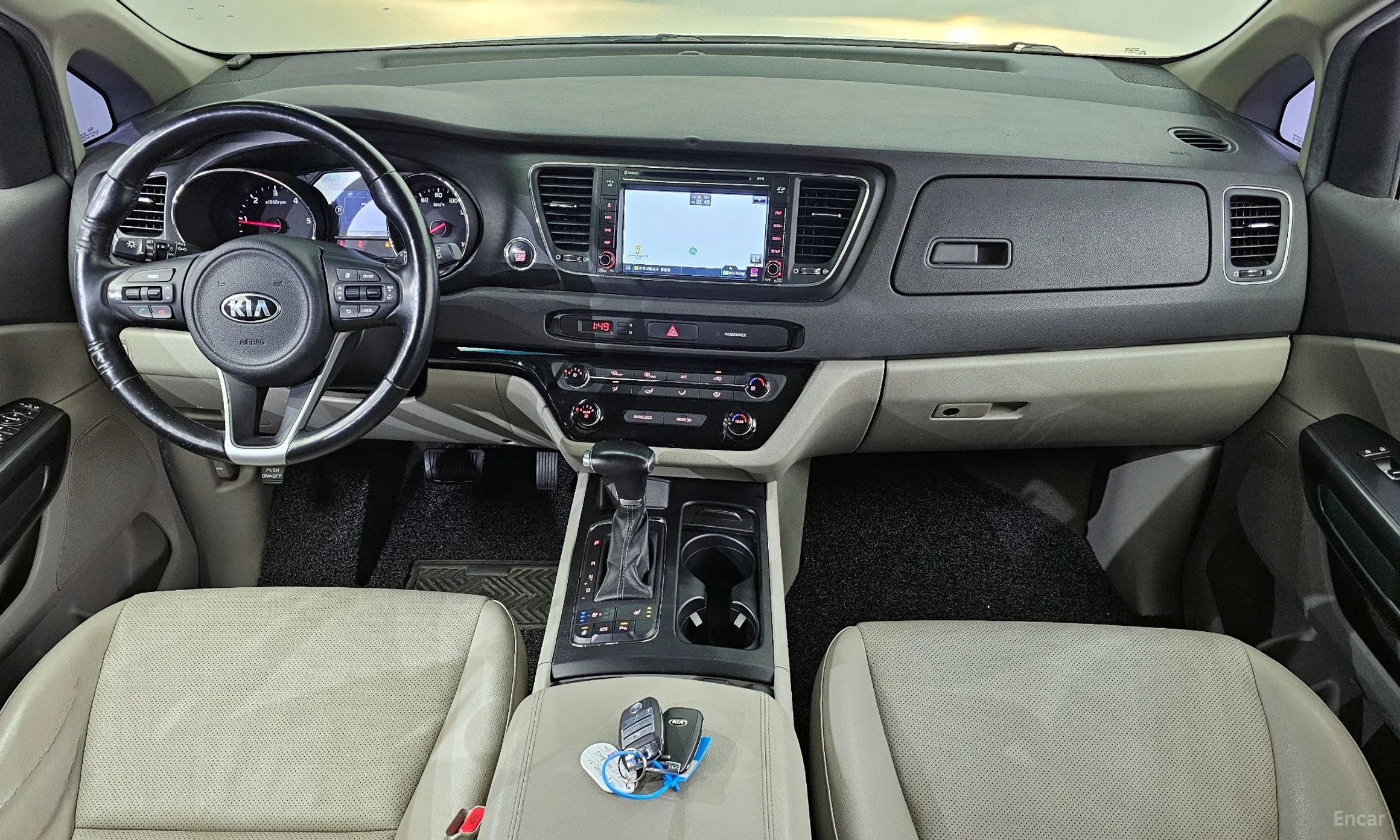 Kia Carnival превью 4