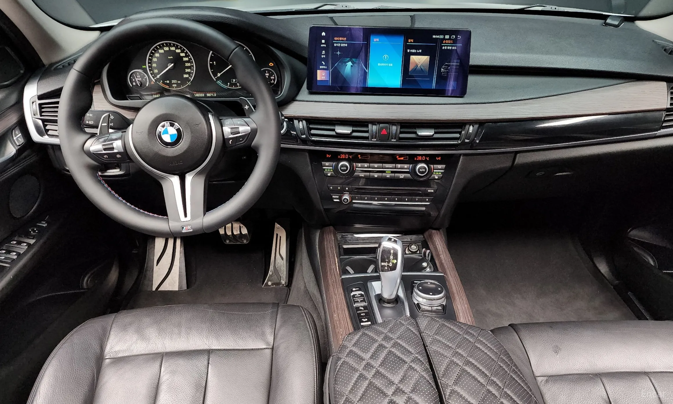 BMW X5 (F15) превью 4
