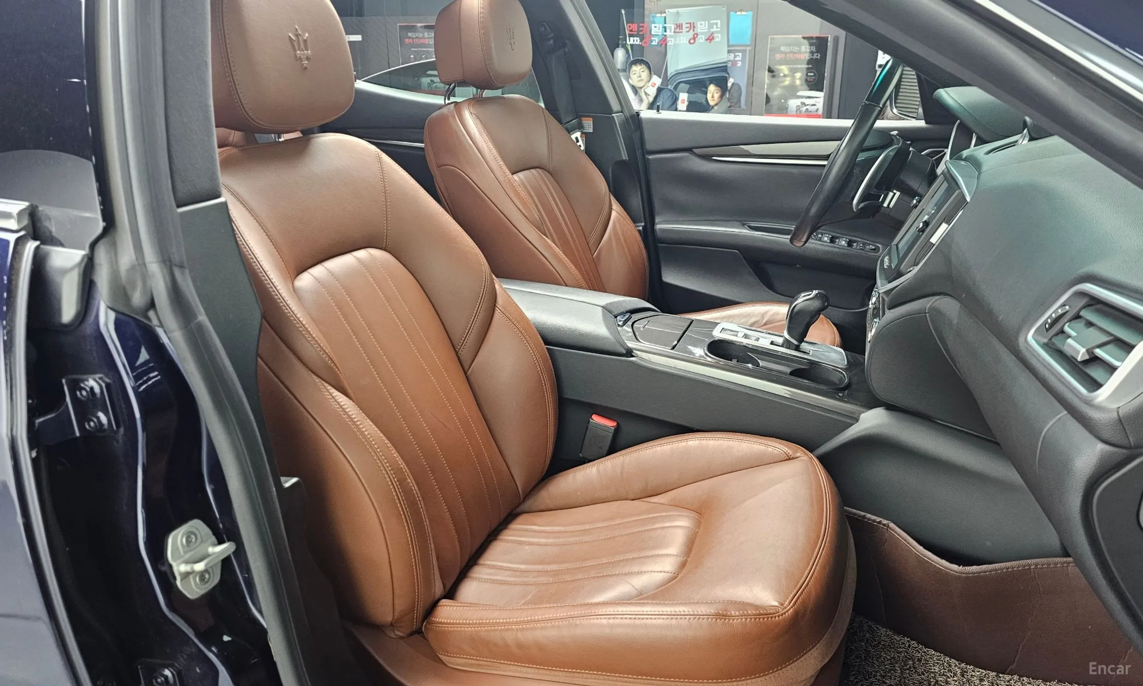 Maserati Ghibli превью 11