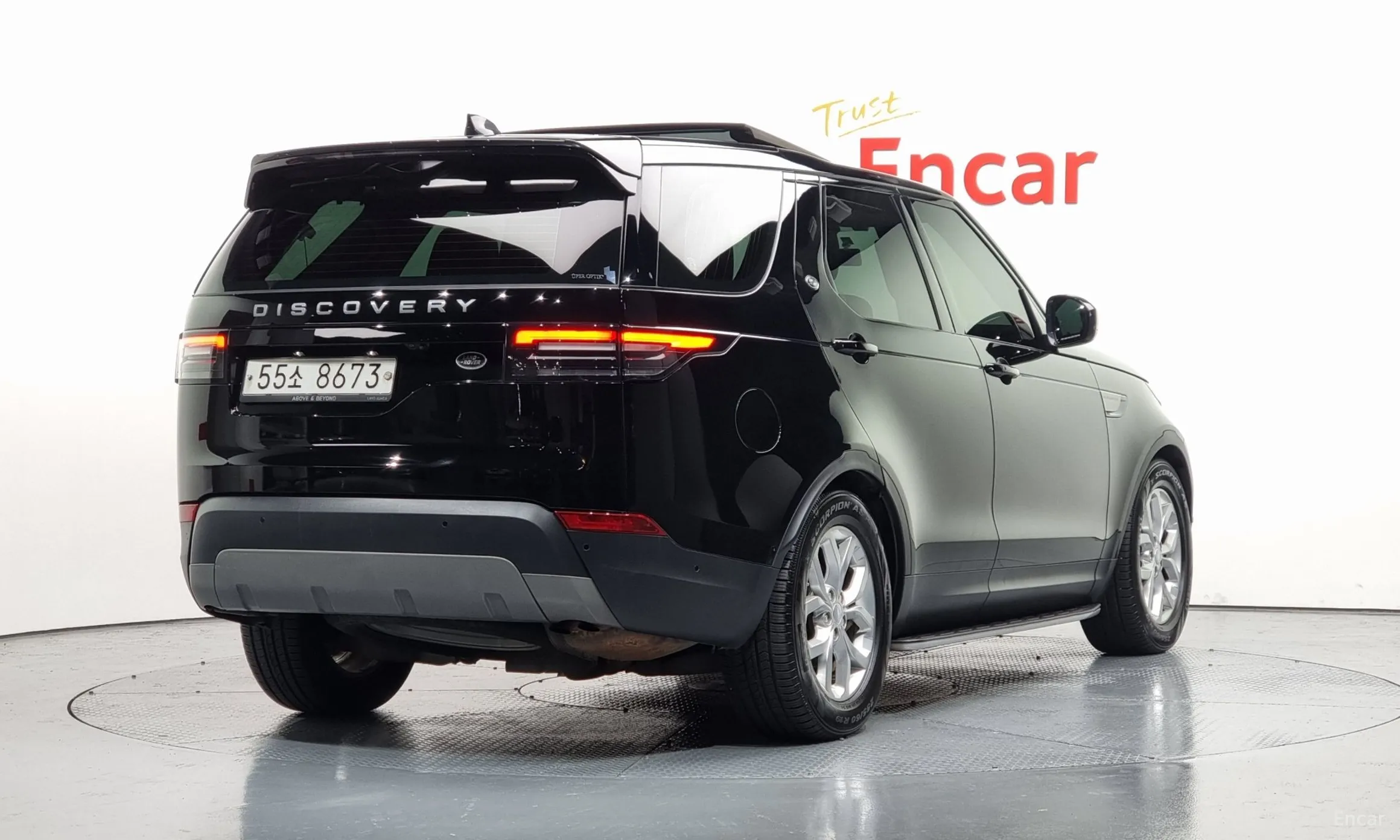 Land Rover Discovery 5 превью 2