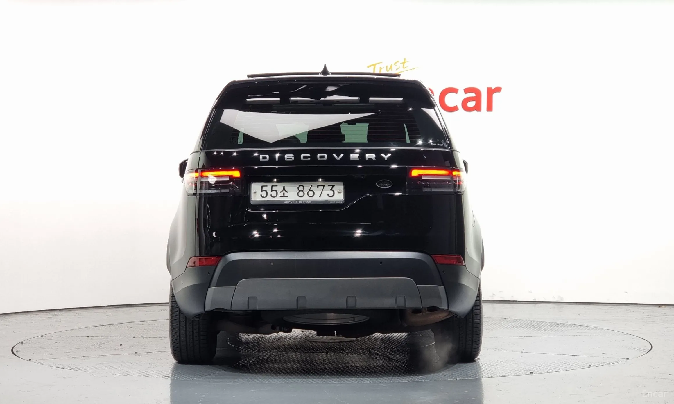 Land Rover Discovery 5 превью 4