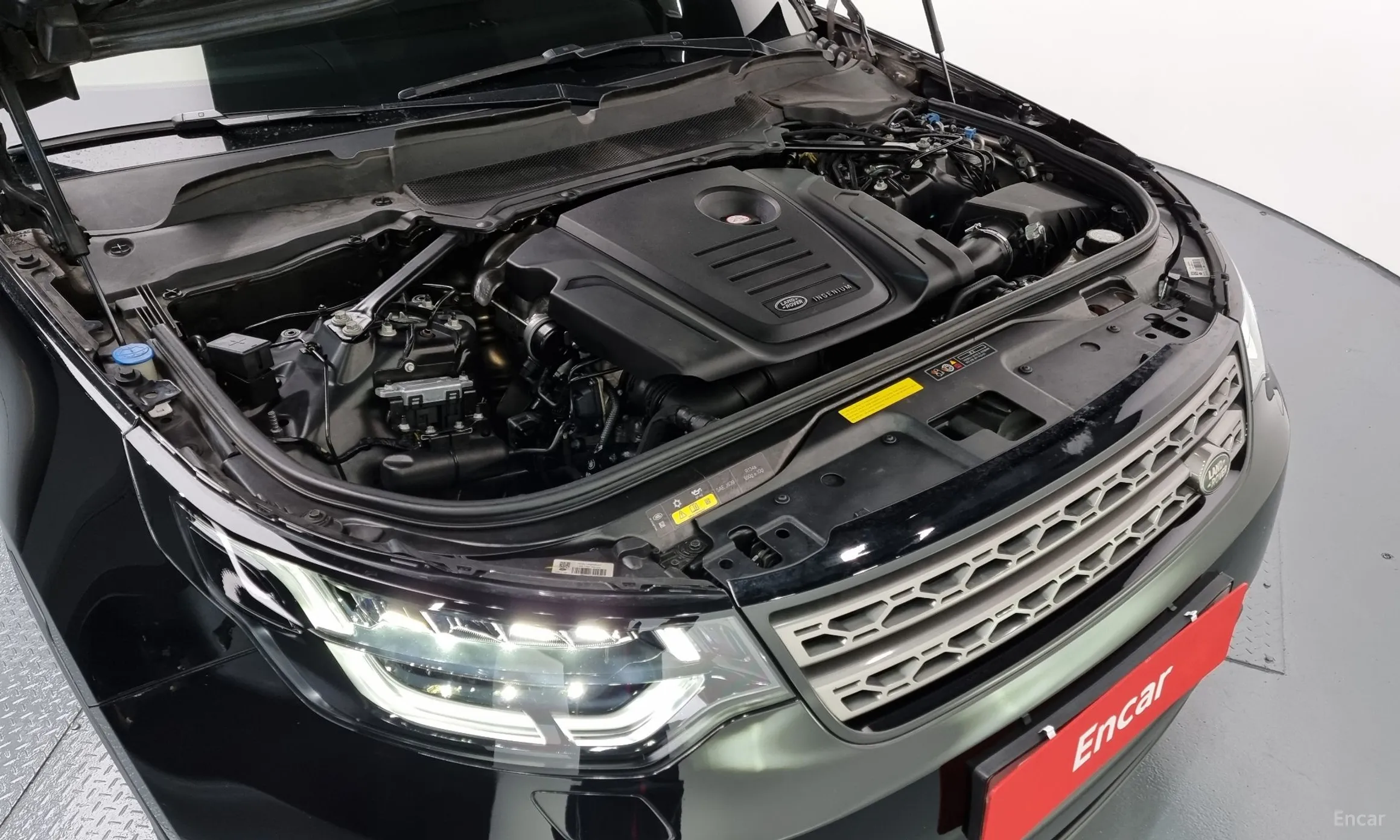 Land Rover Discovery 5 превью 6