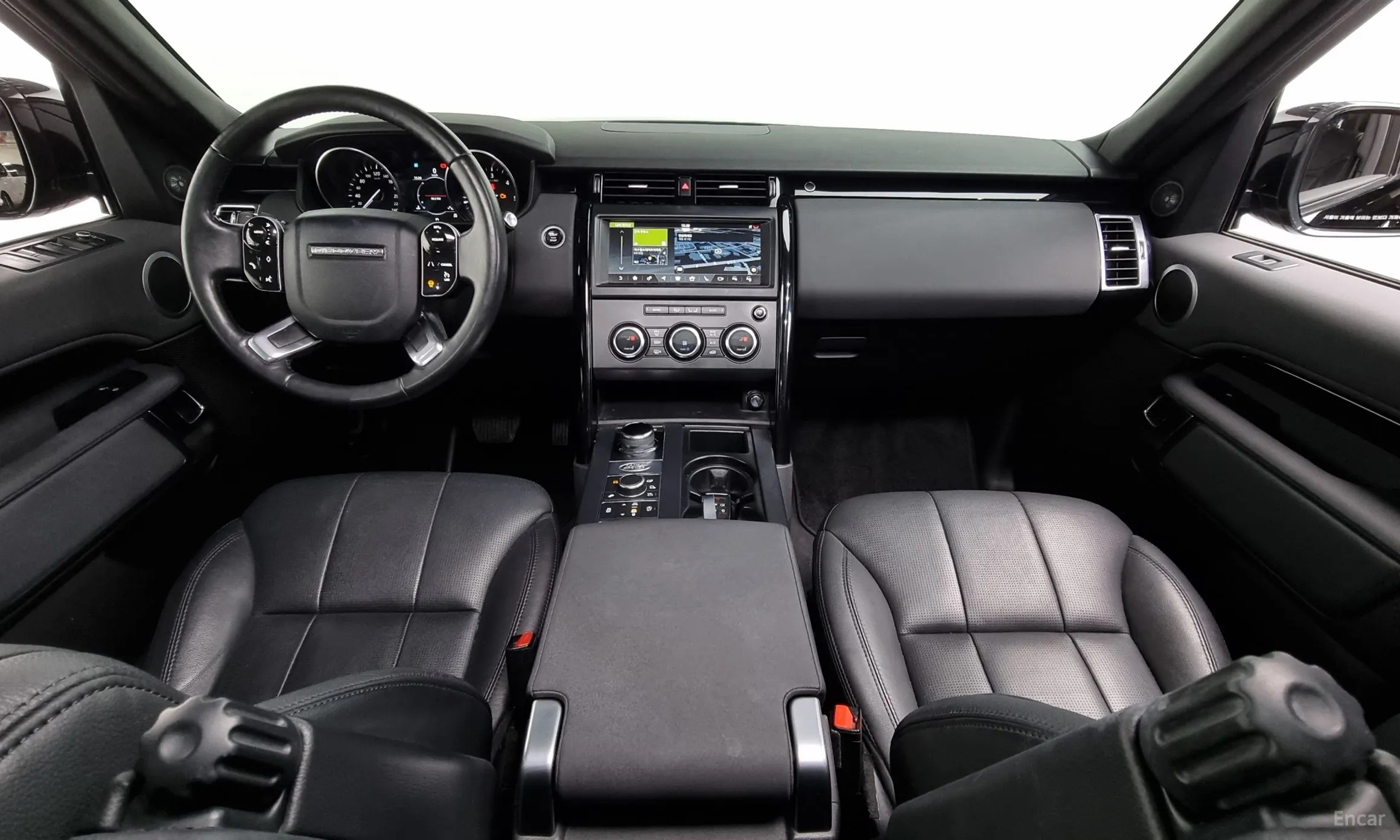 Land Rover Discovery 5 превью 7
