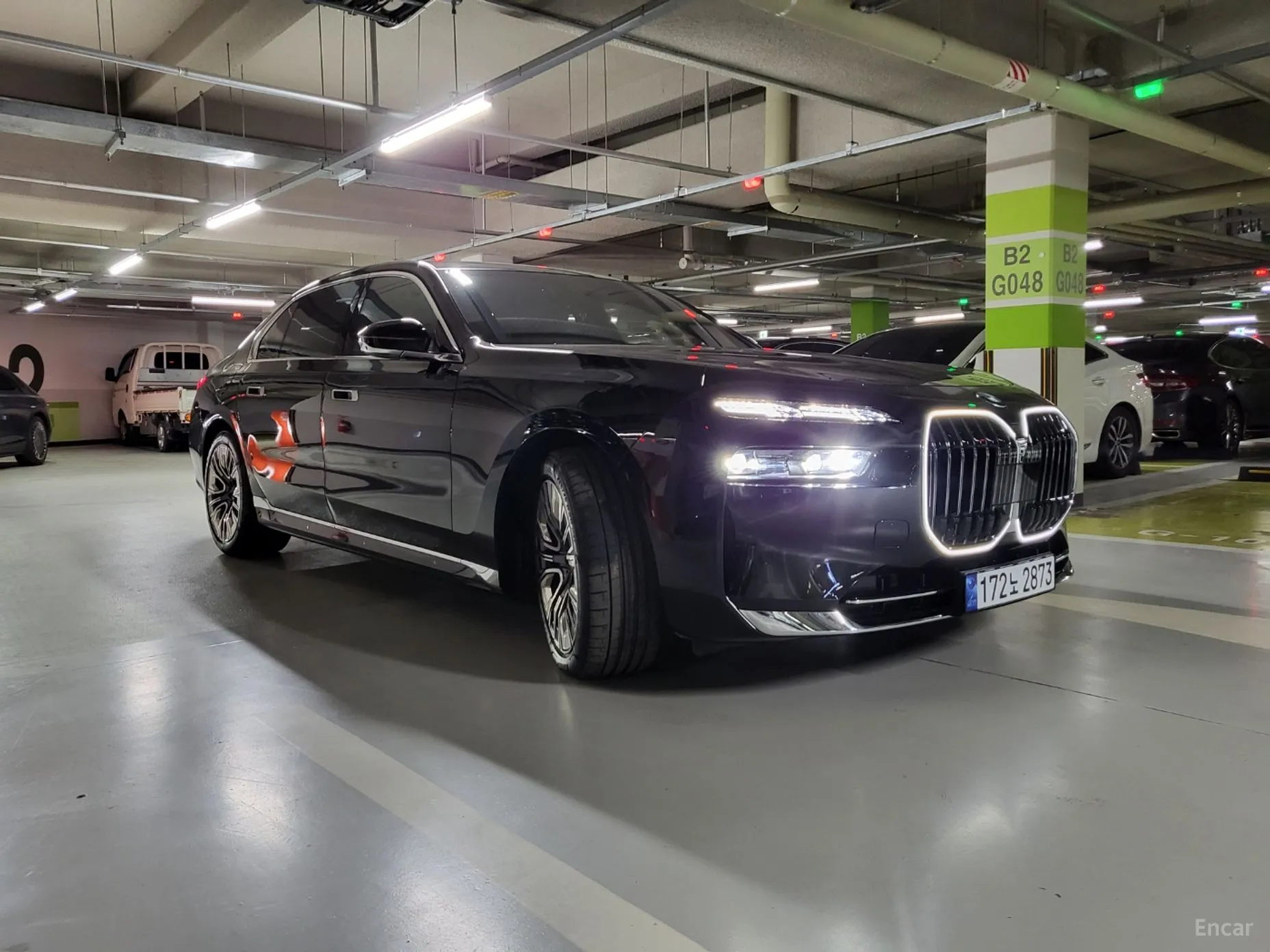 BMW 7 Series (G70) превью 3