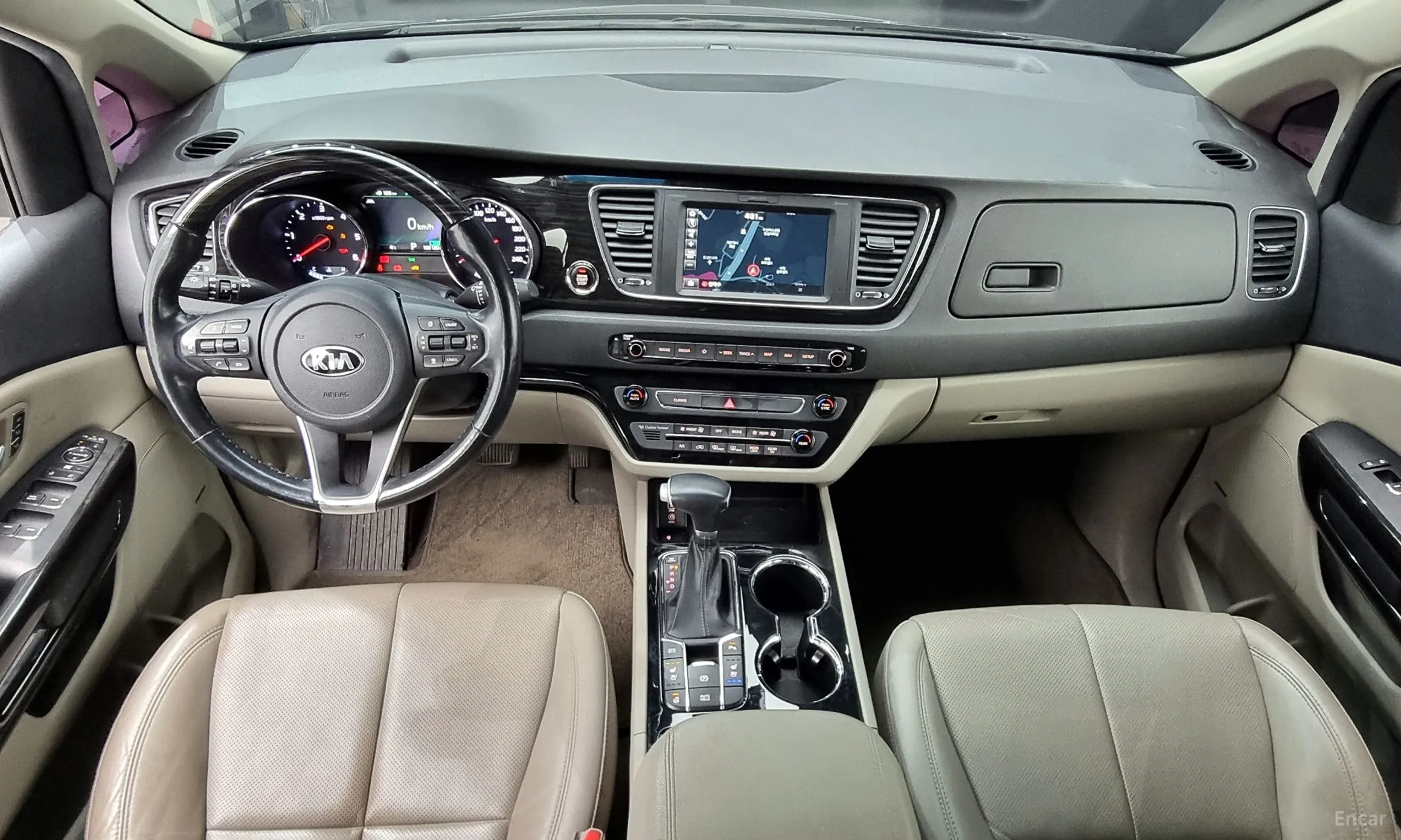 Kia Carnival превью 4