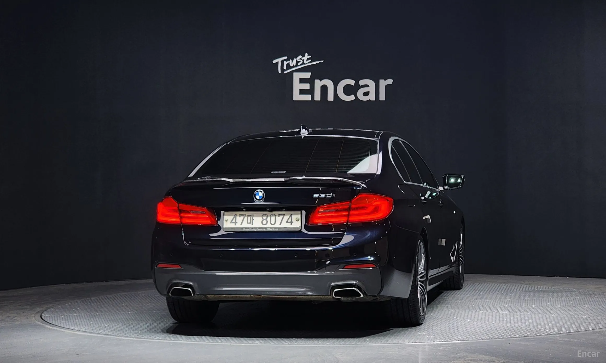 BMW 5 Series (G30) превью 3
