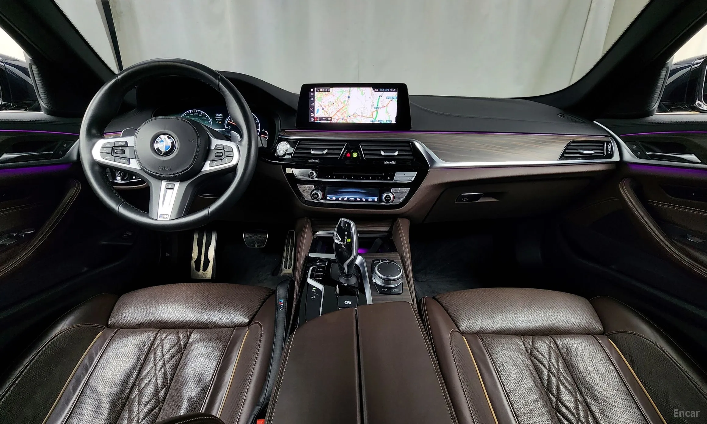 BMW 5 Series (G30) превью 4