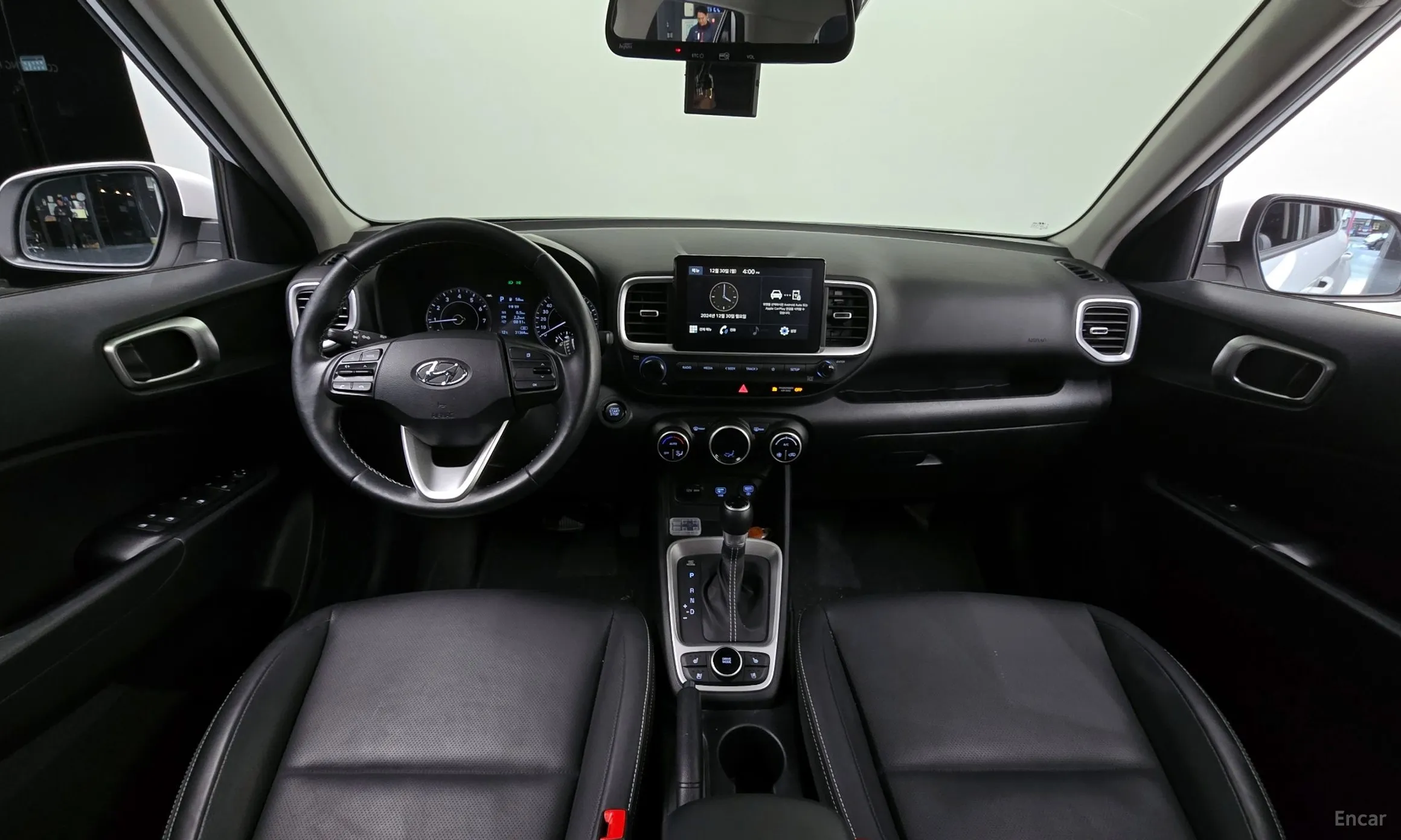 Hyundai Venue превью 4