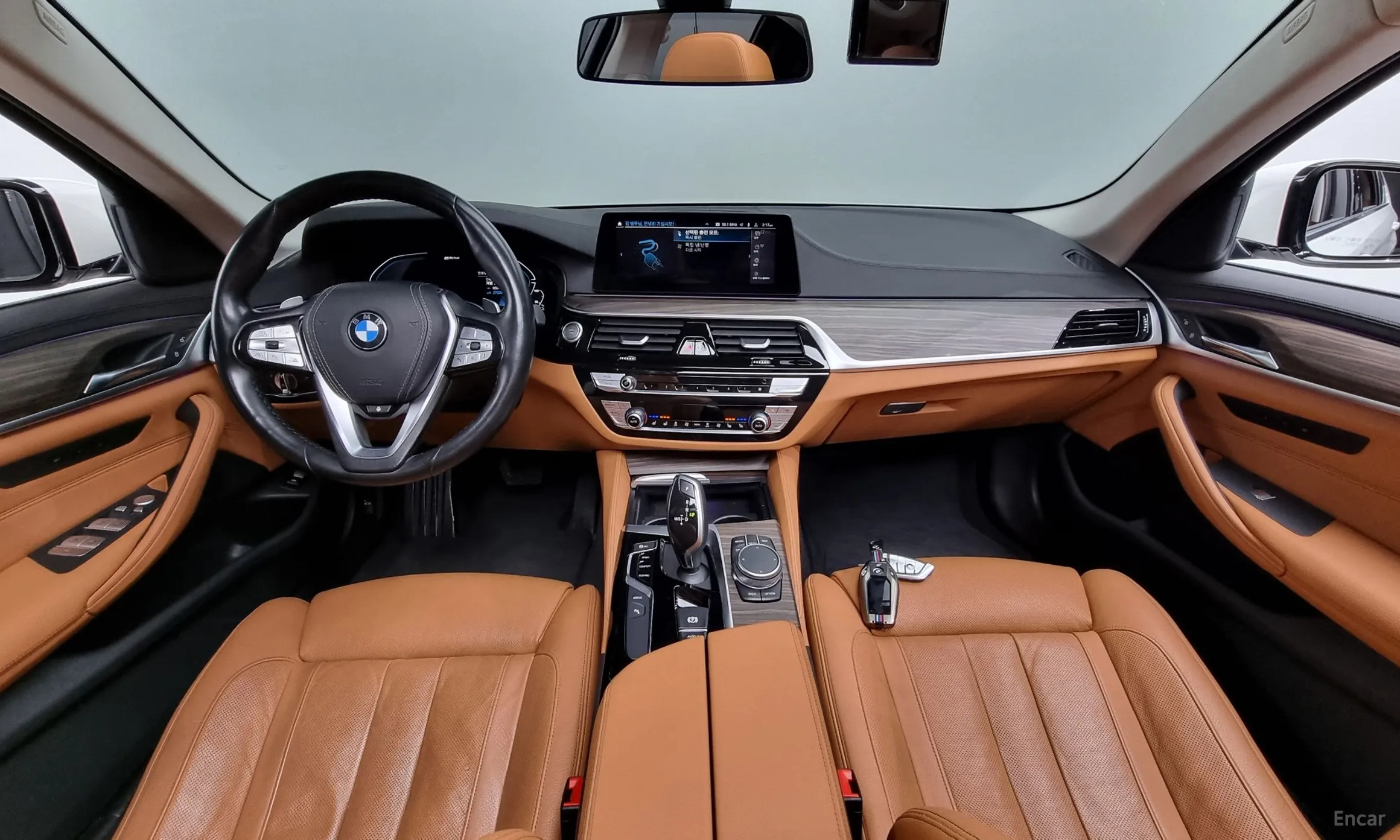 BMW 5 Series (G30) превью 4