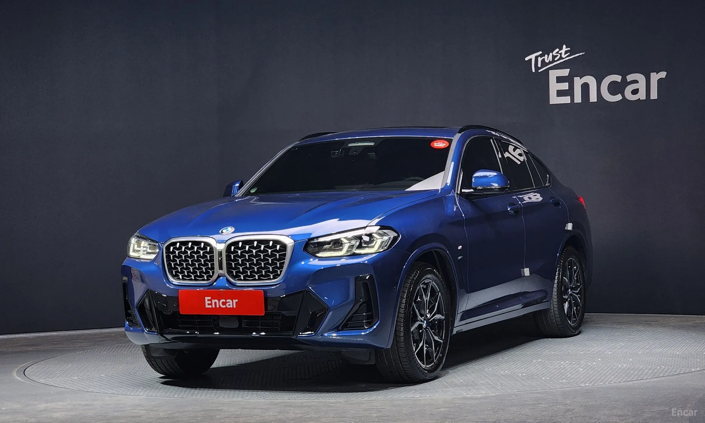 X4 (G02)