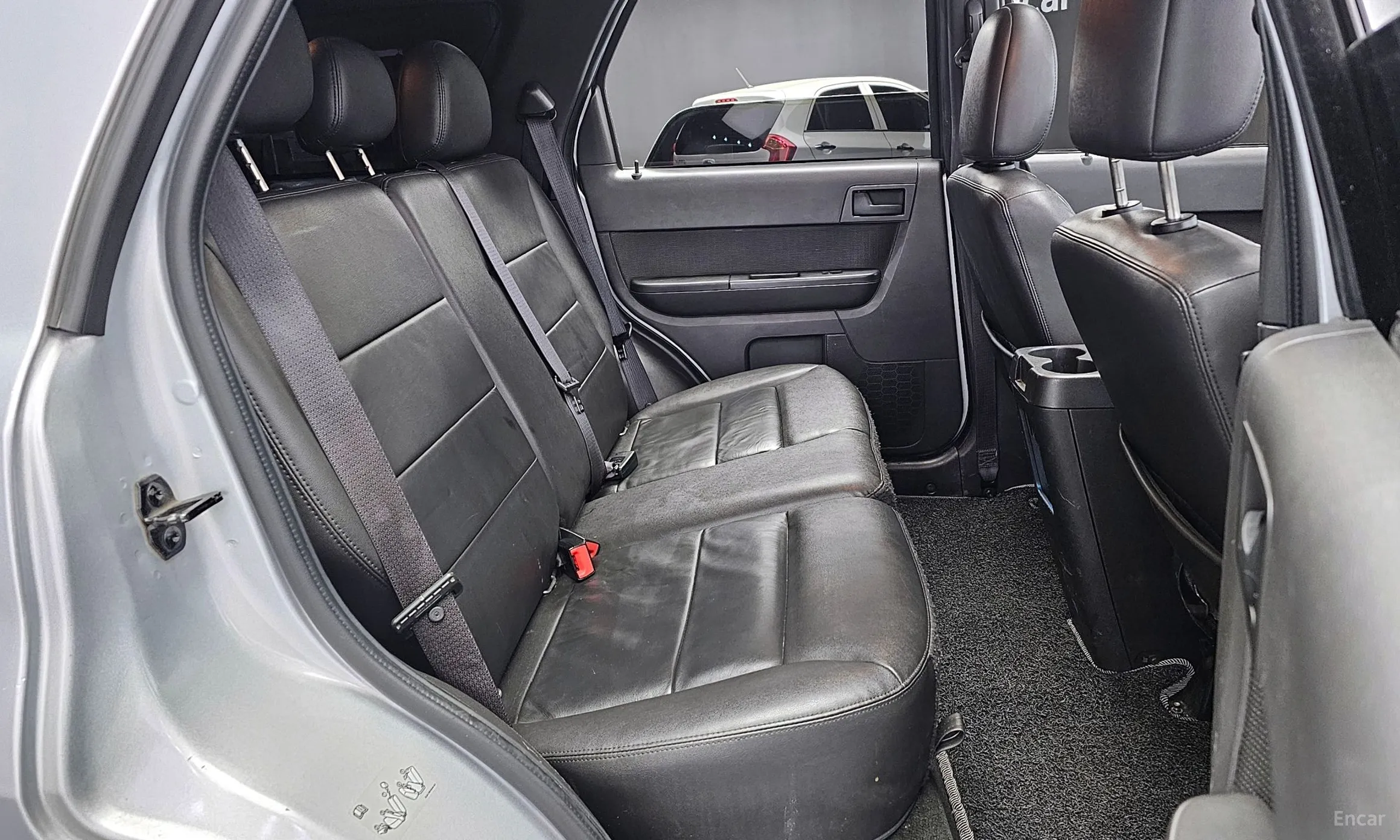 Ford Escape превью 12