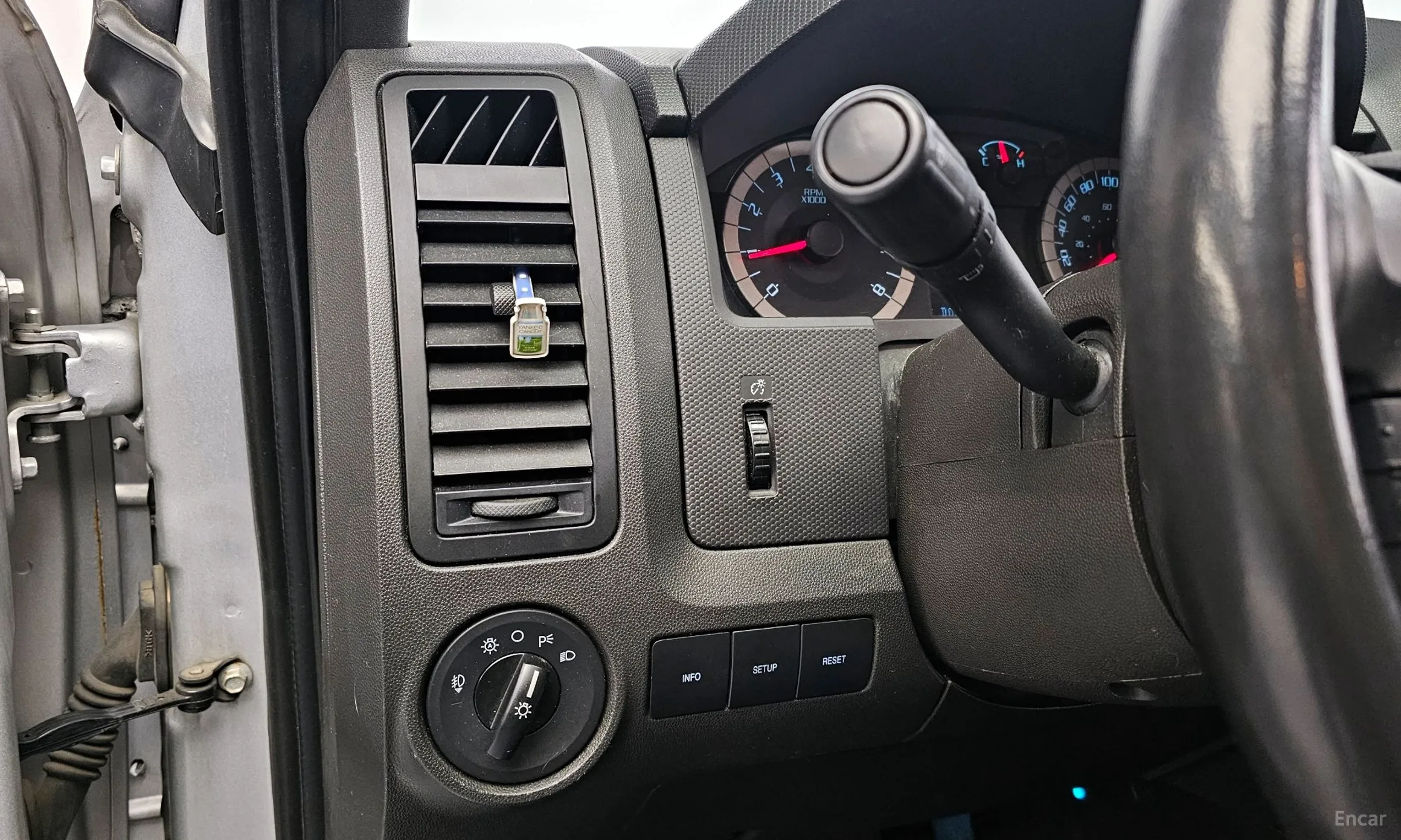 Ford Escape превью 18
