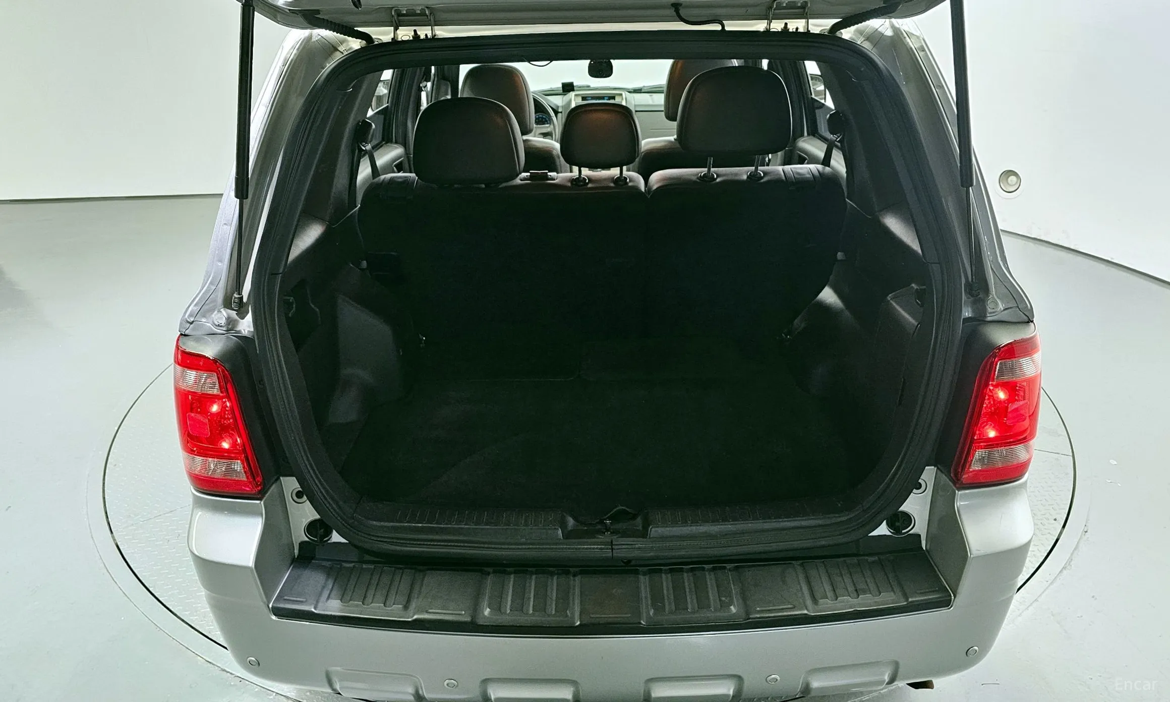 Ford Escape превью 20