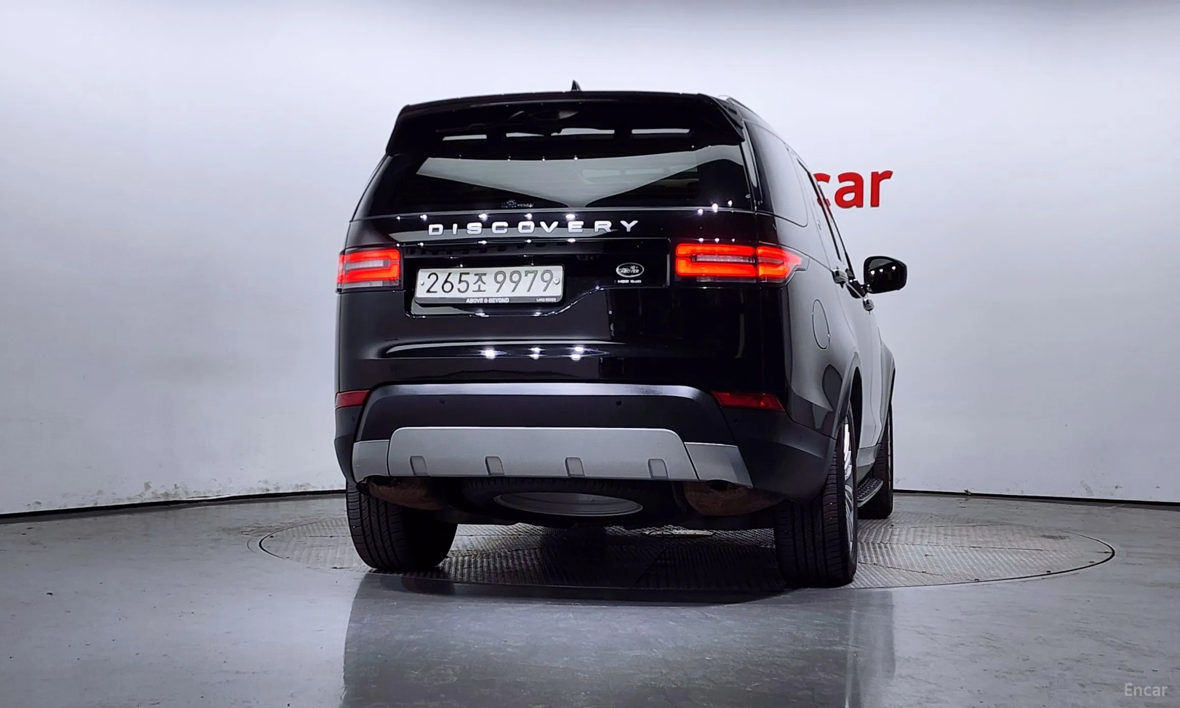 Land Rover Discovery 5 превью 3
