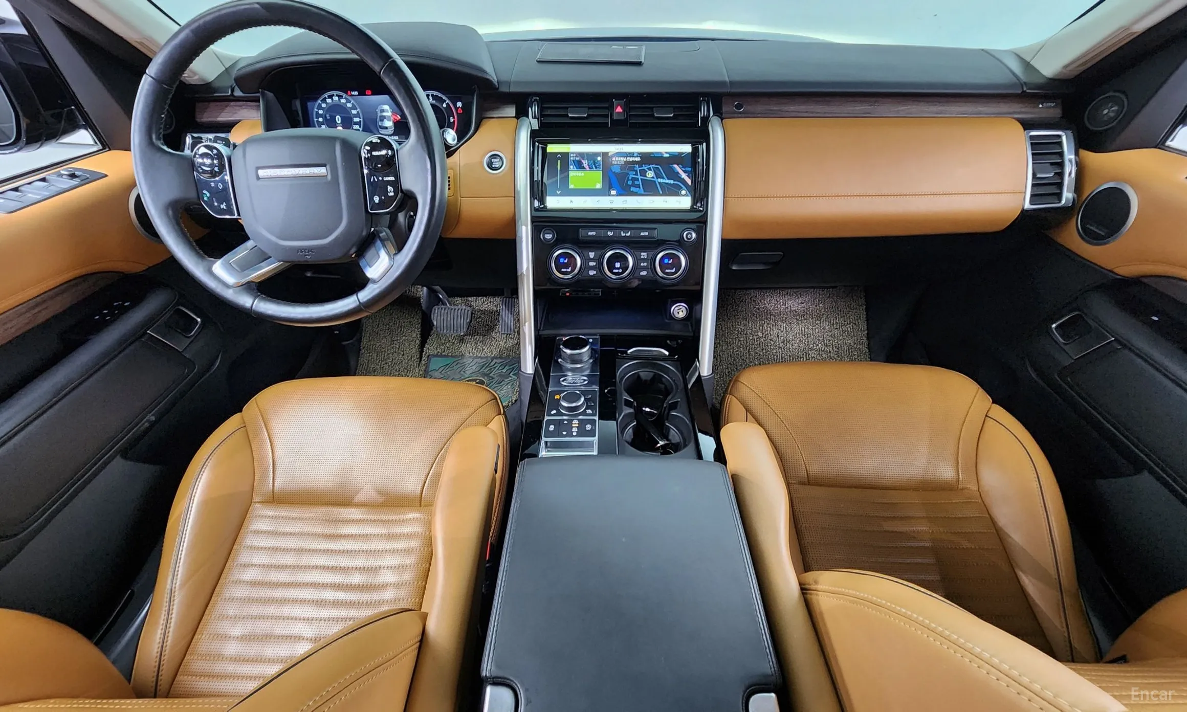 Land Rover Discovery 5 превью 4