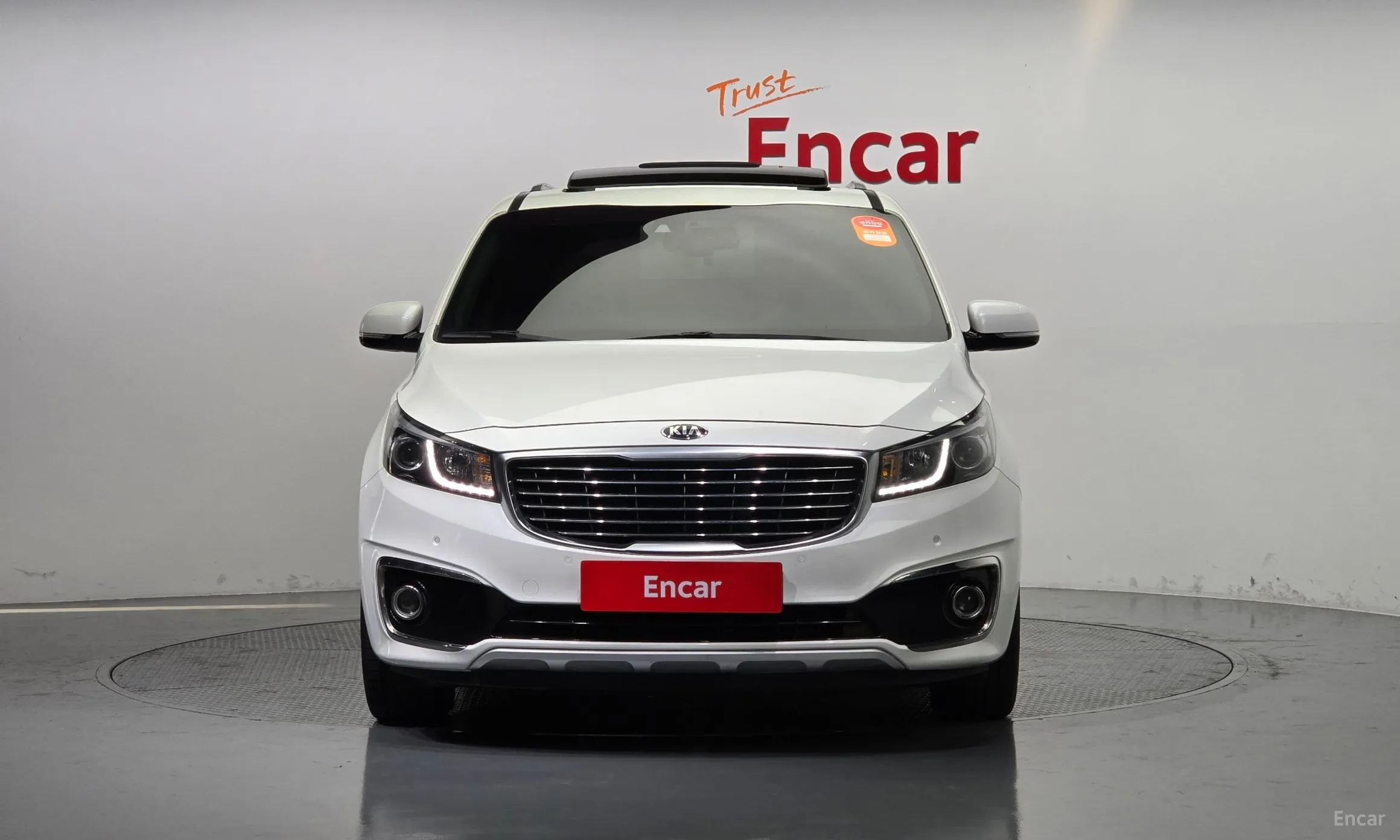 Kia Carnival превью 2