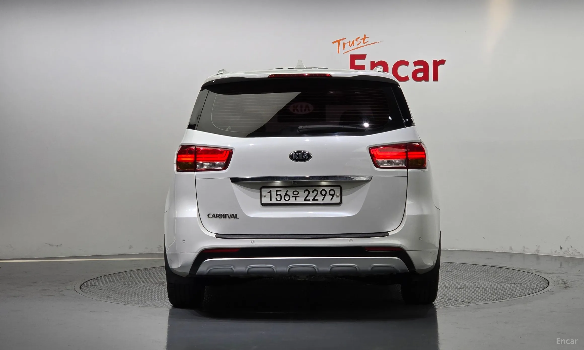Kia Carnival превью 3