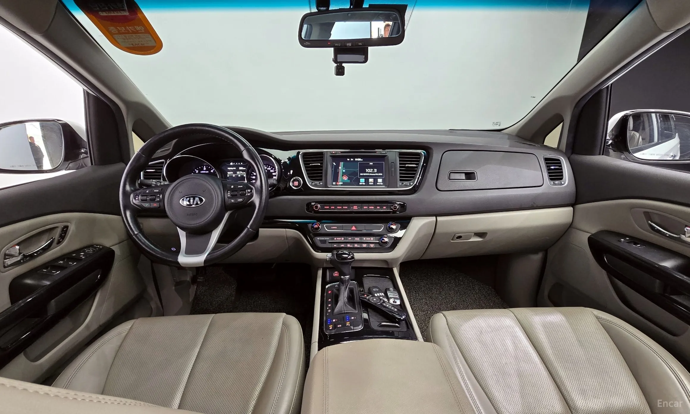 Kia Carnival превью 4