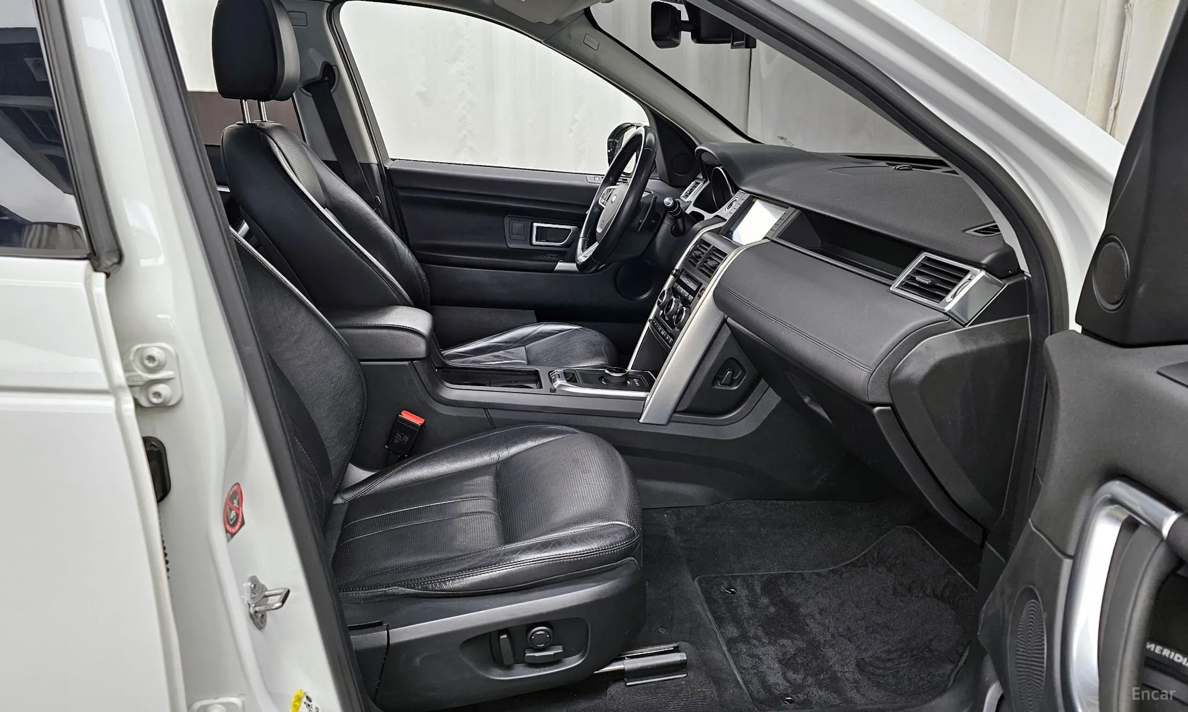 Land Rover Discovery Sports превью 11
