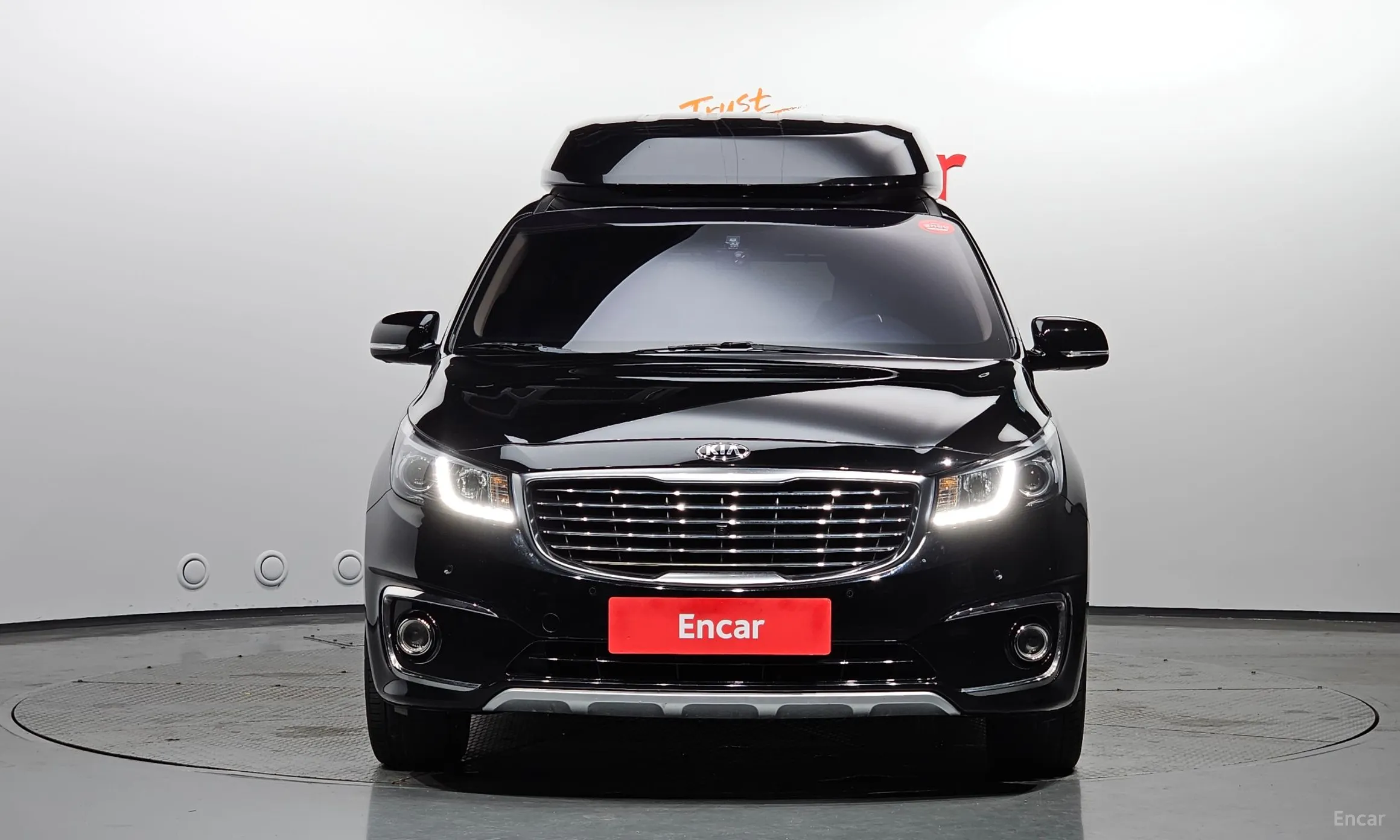 Kia Carnival превью 2